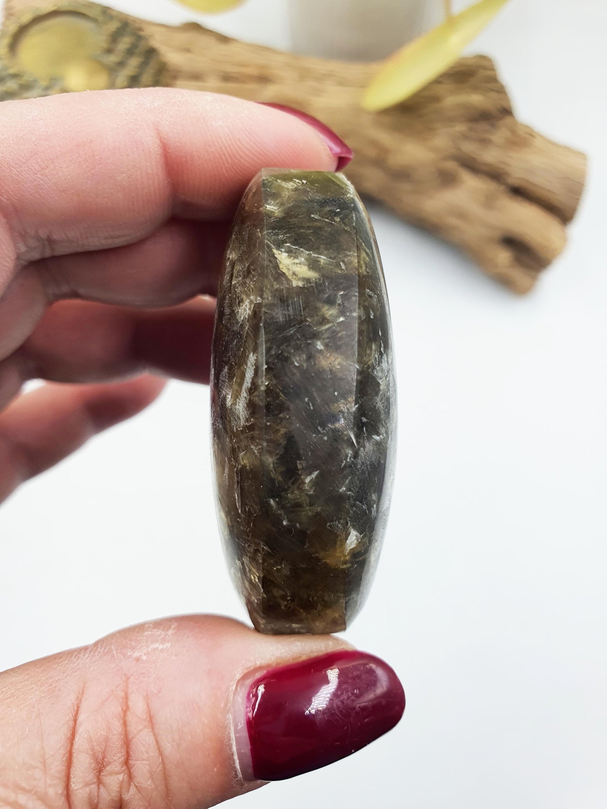 Muscovite (Golden Mica) Palm / Muscovite (Golden Mica) Palmstone / Golden Lepidolite Palm / Meditation Palm - 90g