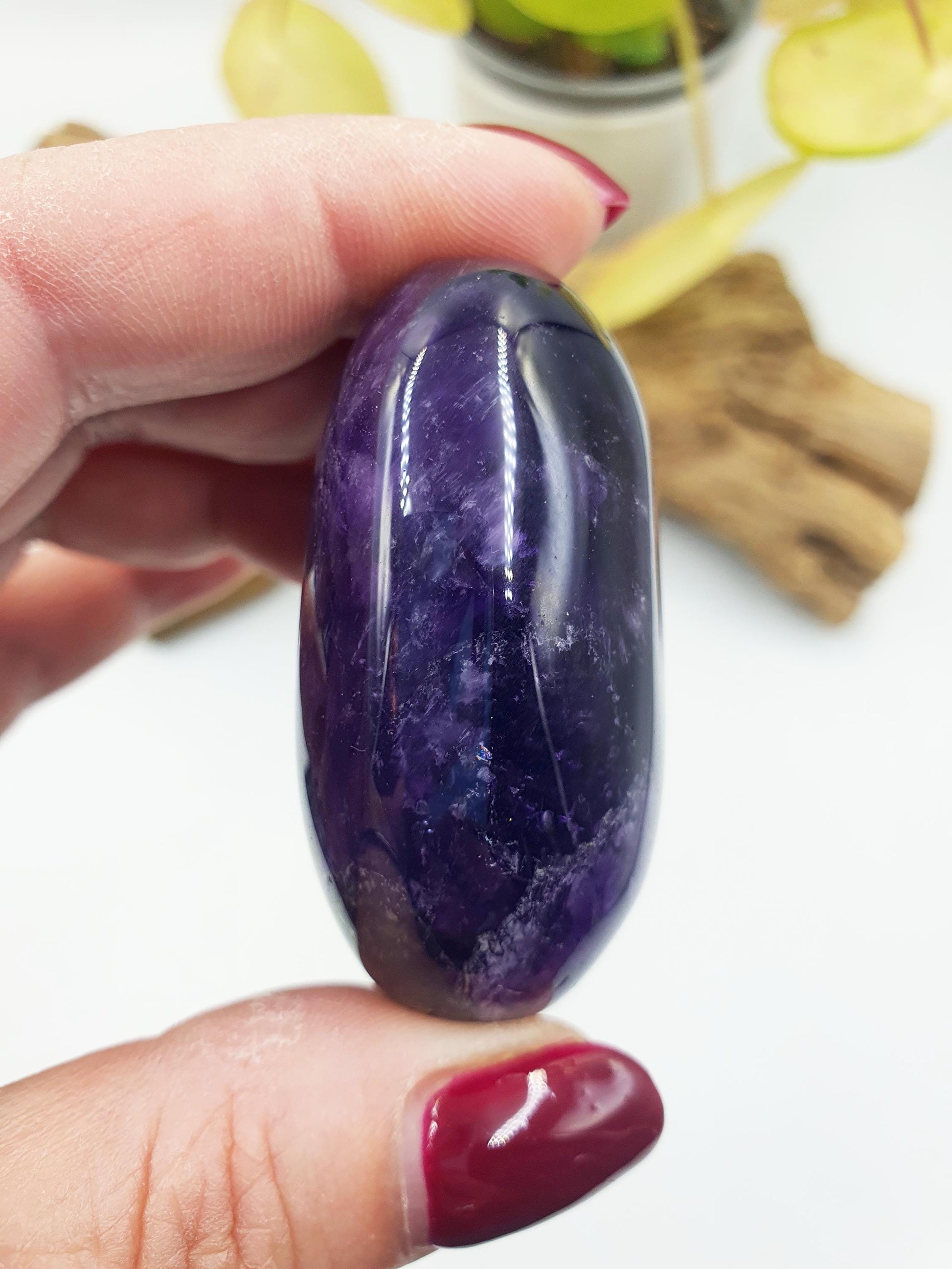 Amethyst Palm / Amethyst Palm Stone / Amethyst Pocket Stone / Crystal Healing / Meditation Palm - 75g