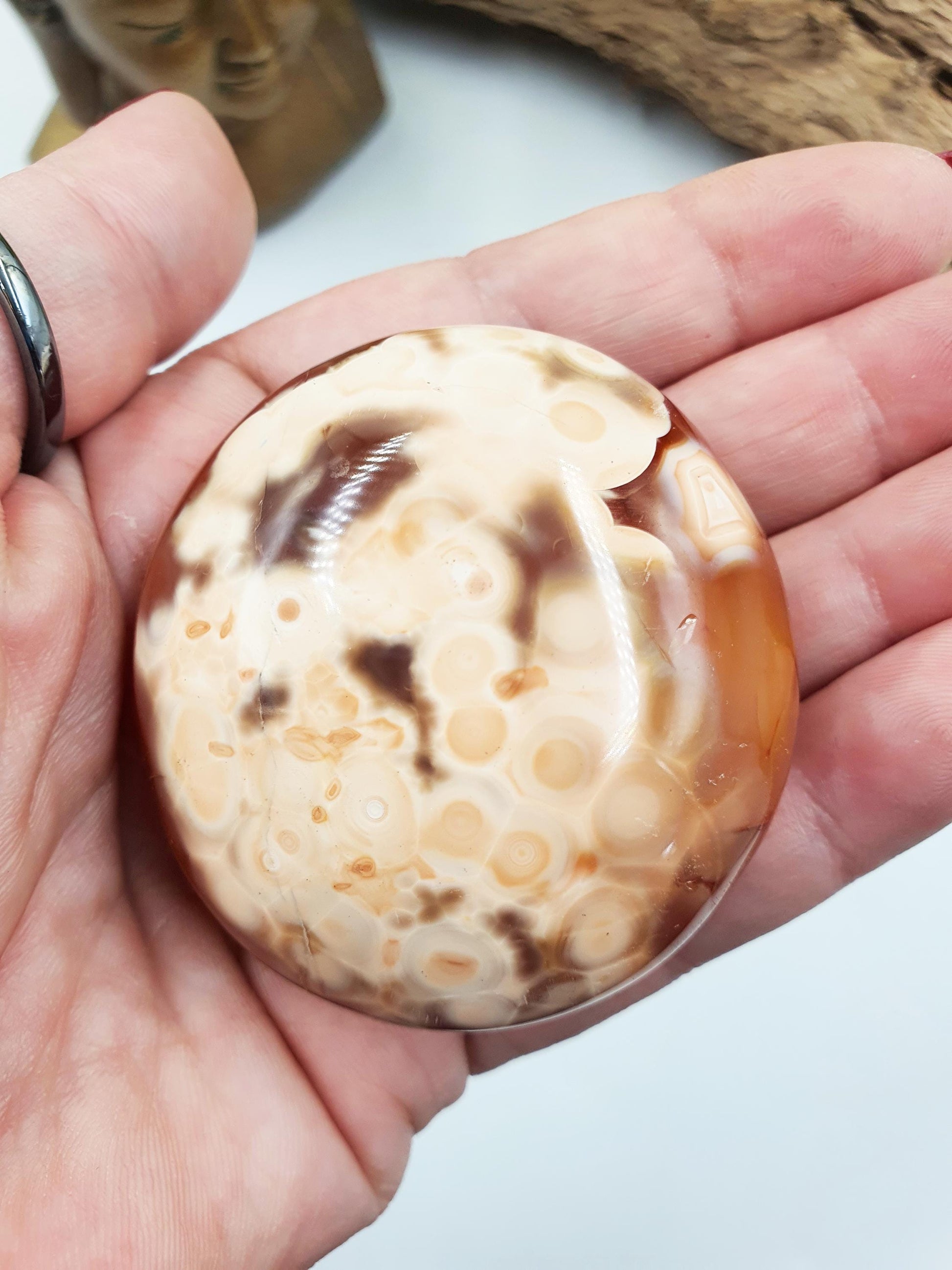 Beautiful Unique Carnelian Palm / Carnelian Palm Stone / Carnelian Pocket Stone / Meditation Palm / Reiki Crystal Palm - 115g