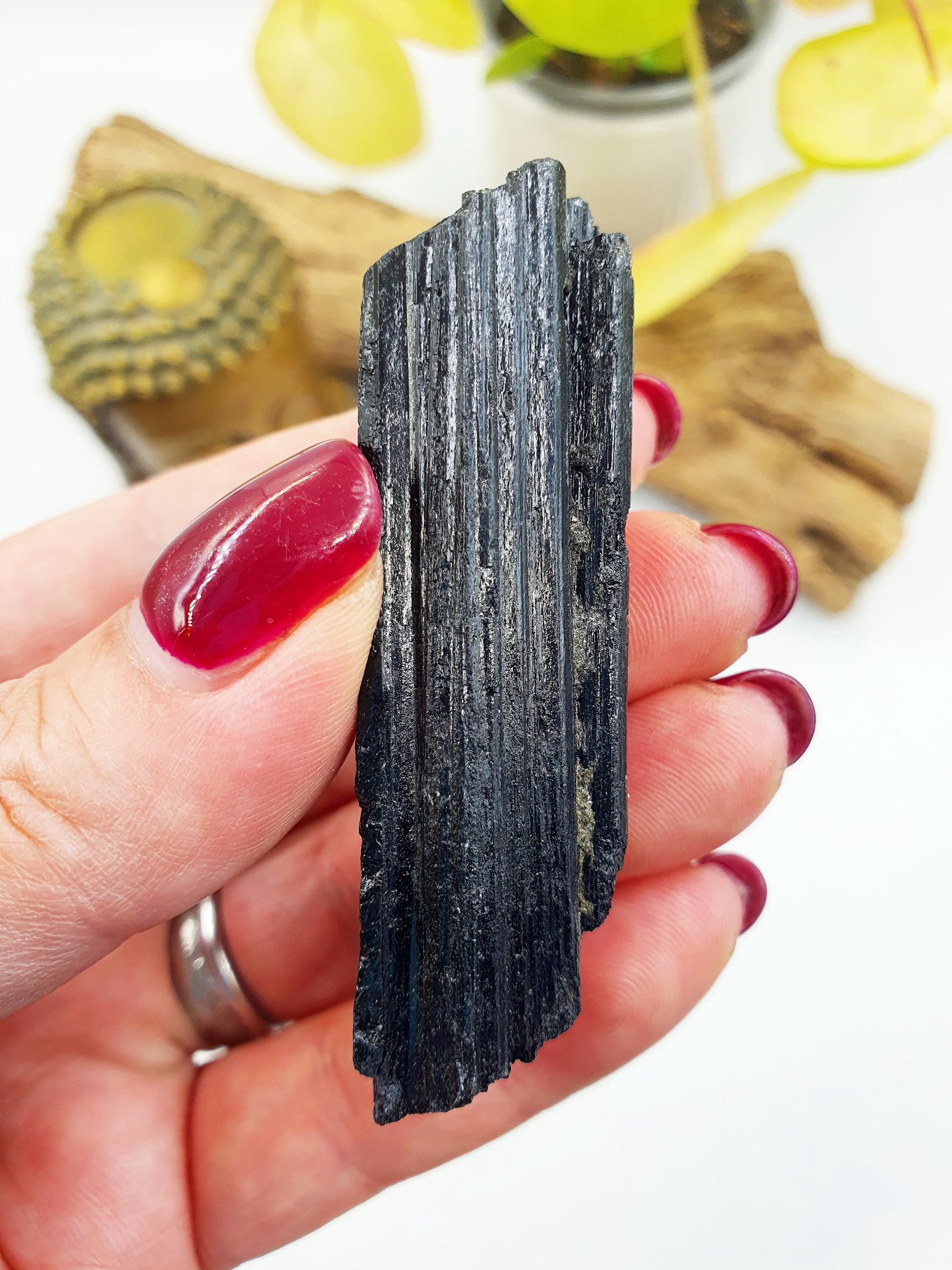 Little Flashy Raw Black Tourmaline / Raw Tourmaline / Raw Crystal / Tourmaline Specimen - 40g