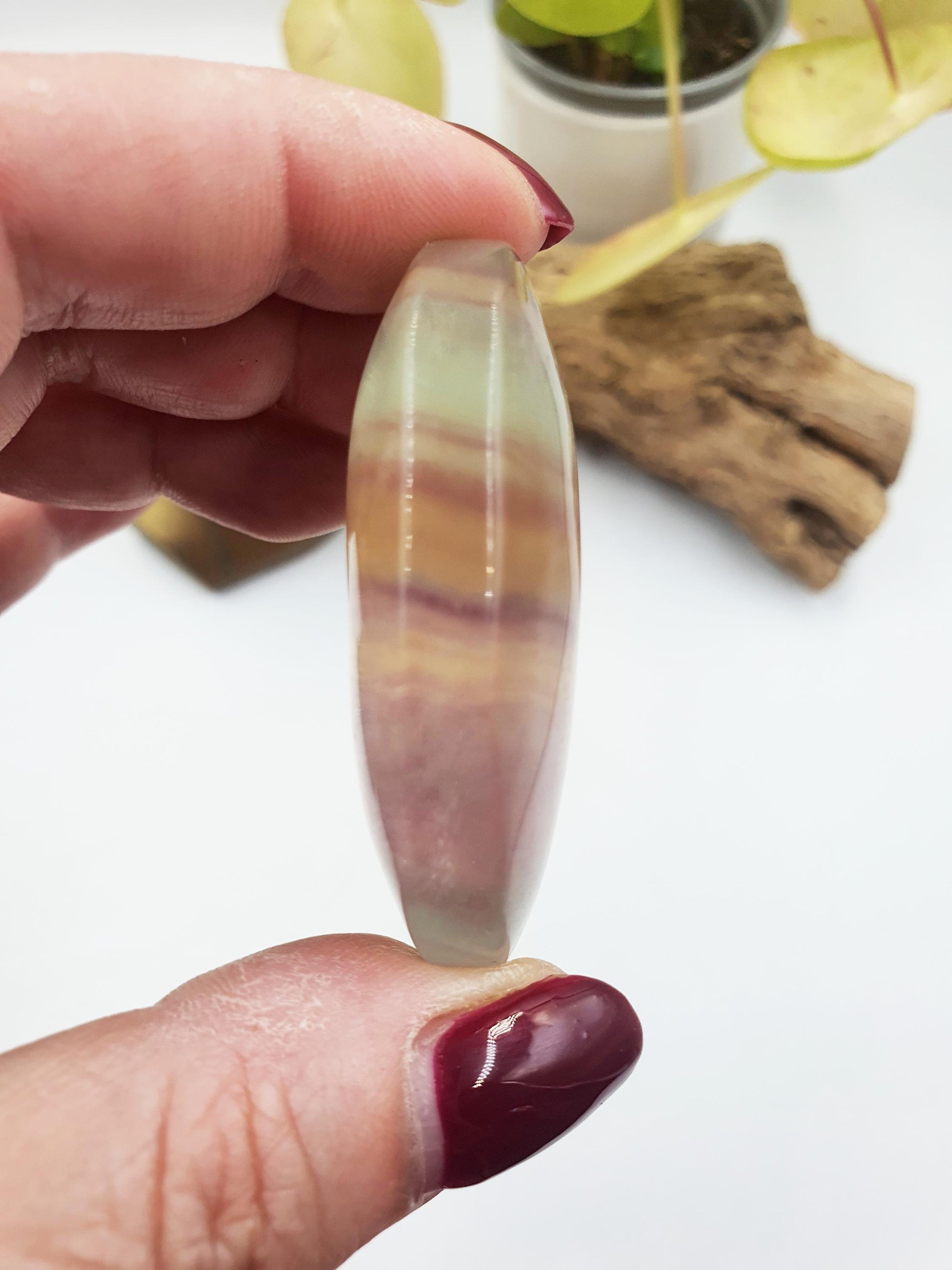 Cute Candy Fluorite Palm / Fluorite Palm / Fluorite Palmstone / Meditation Palm / Reiki Crystal - 60g