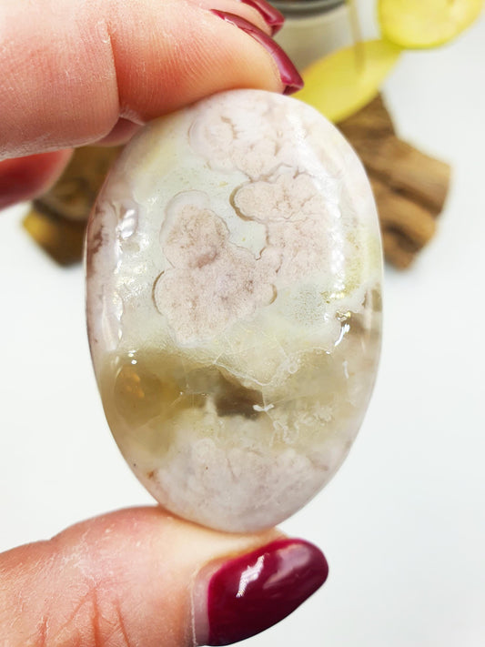 Beautiful Green Flower Agate Palm / Sakura Palm / Sakura Drusy Palm Stone / Flower Agate Palm Stone / Meditation Palm - 55g