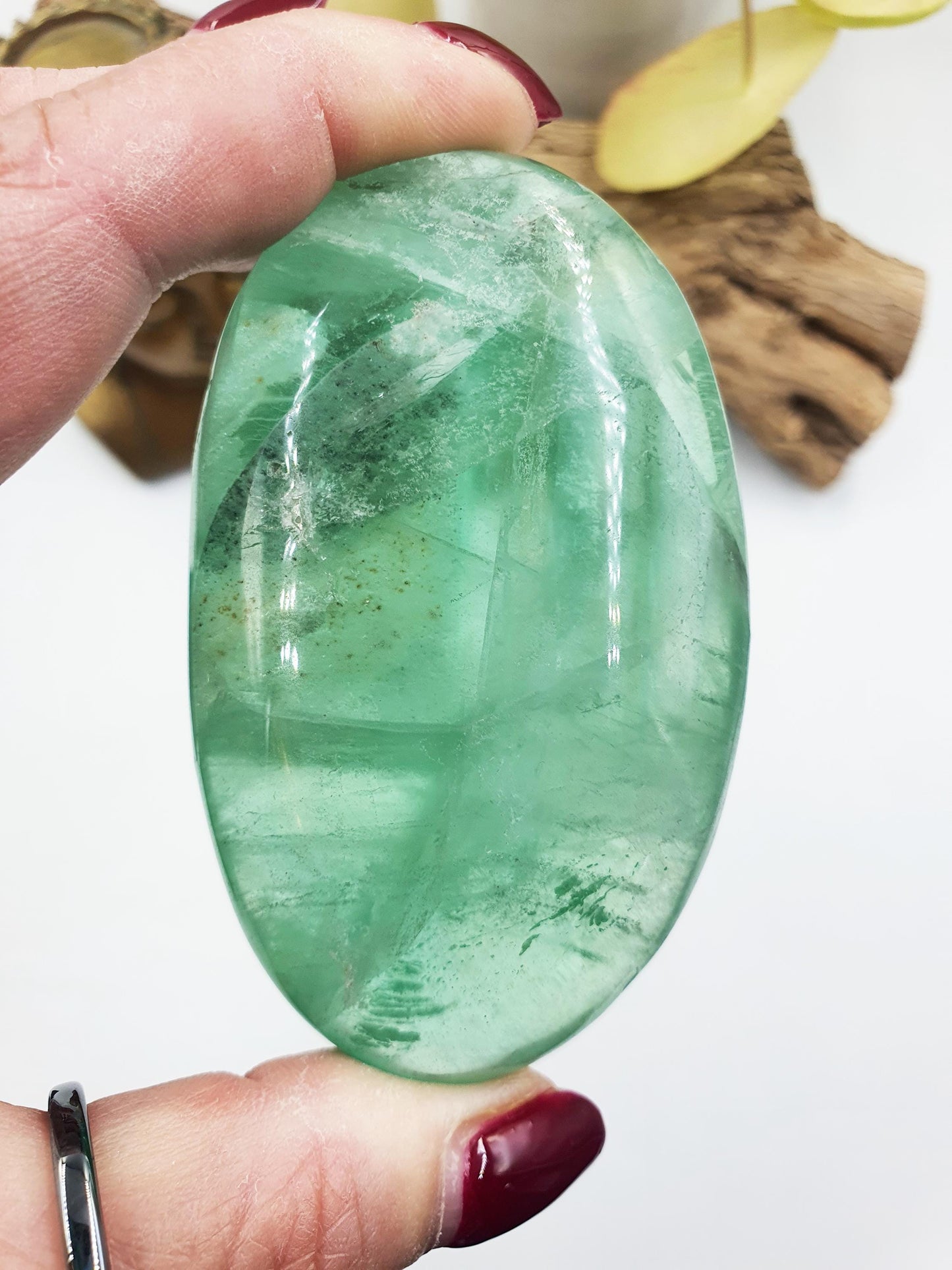 Large Beautiful Green Fluorite Palm with huge rainbows / Fluorite Palm / Fluorite Palmstone / Meditation Palm - 180g