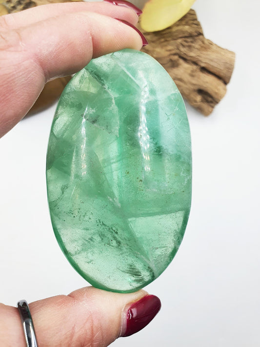 Large Beautiful Green Fluorite Palm with huge rainbows / Fluorite Palm / Fluorite Palmstone / Meditation Palm - 180g