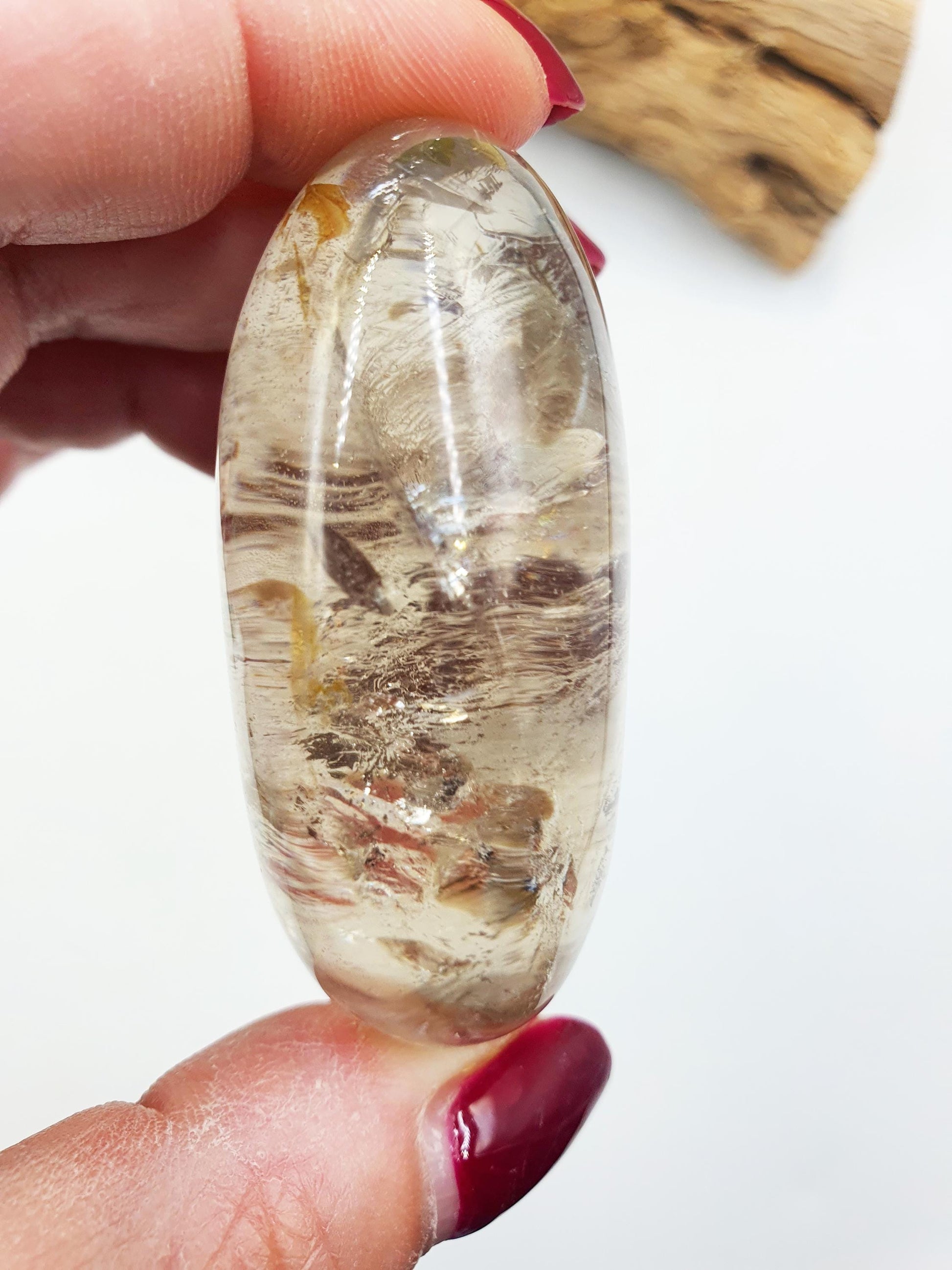 Light Smoky Quartz Palm with Golden Healer inclusions and lots of Rainbows / Smoky Quartz Palm Stone / Meditation / Reiki Crystal - 110g