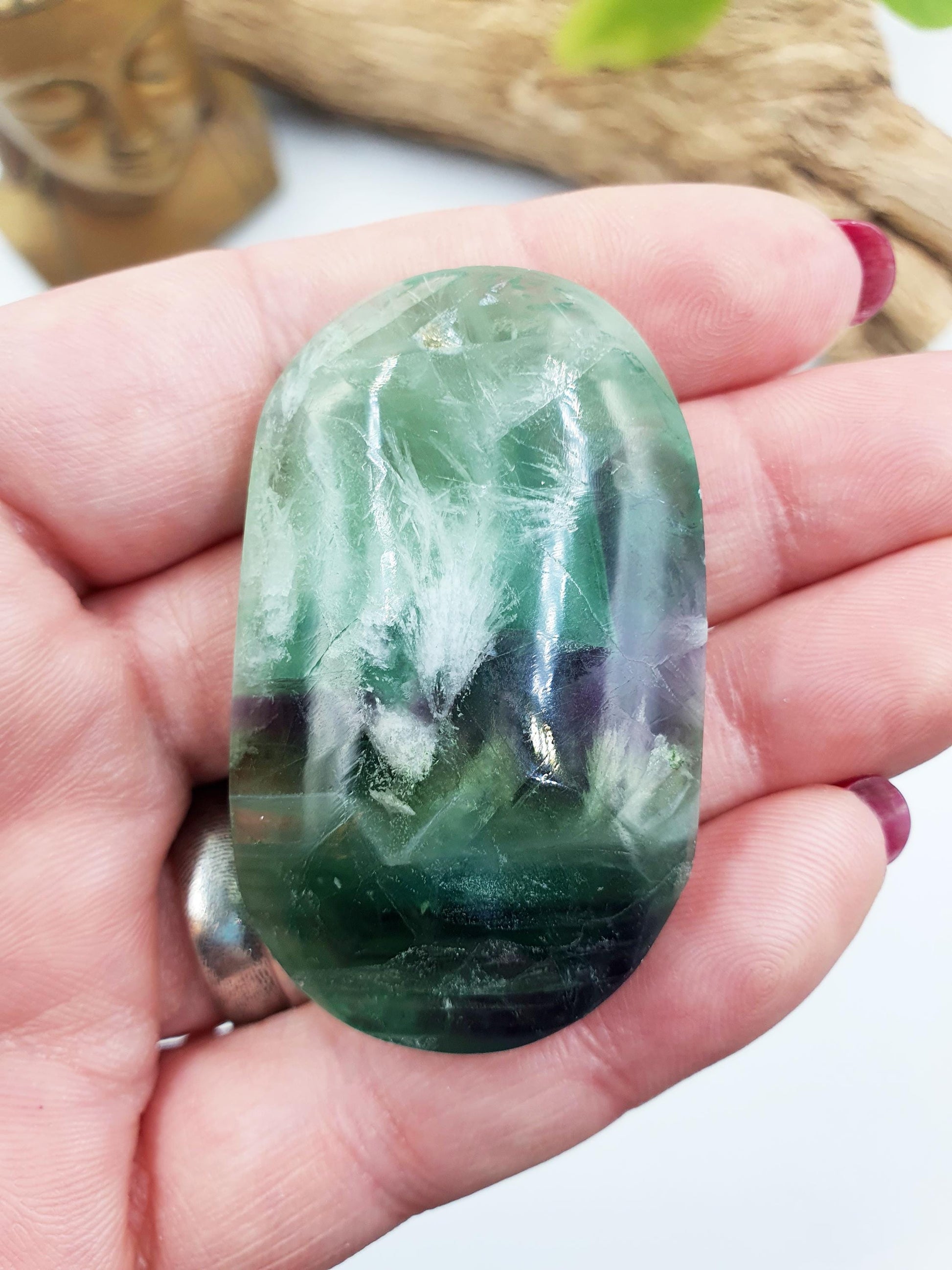 Cute Feather Fluorite Palm with rainbow / Fluorite Palm Stone / Purple and Green Fluorite Palm Stone / Meditation Palm - 45g