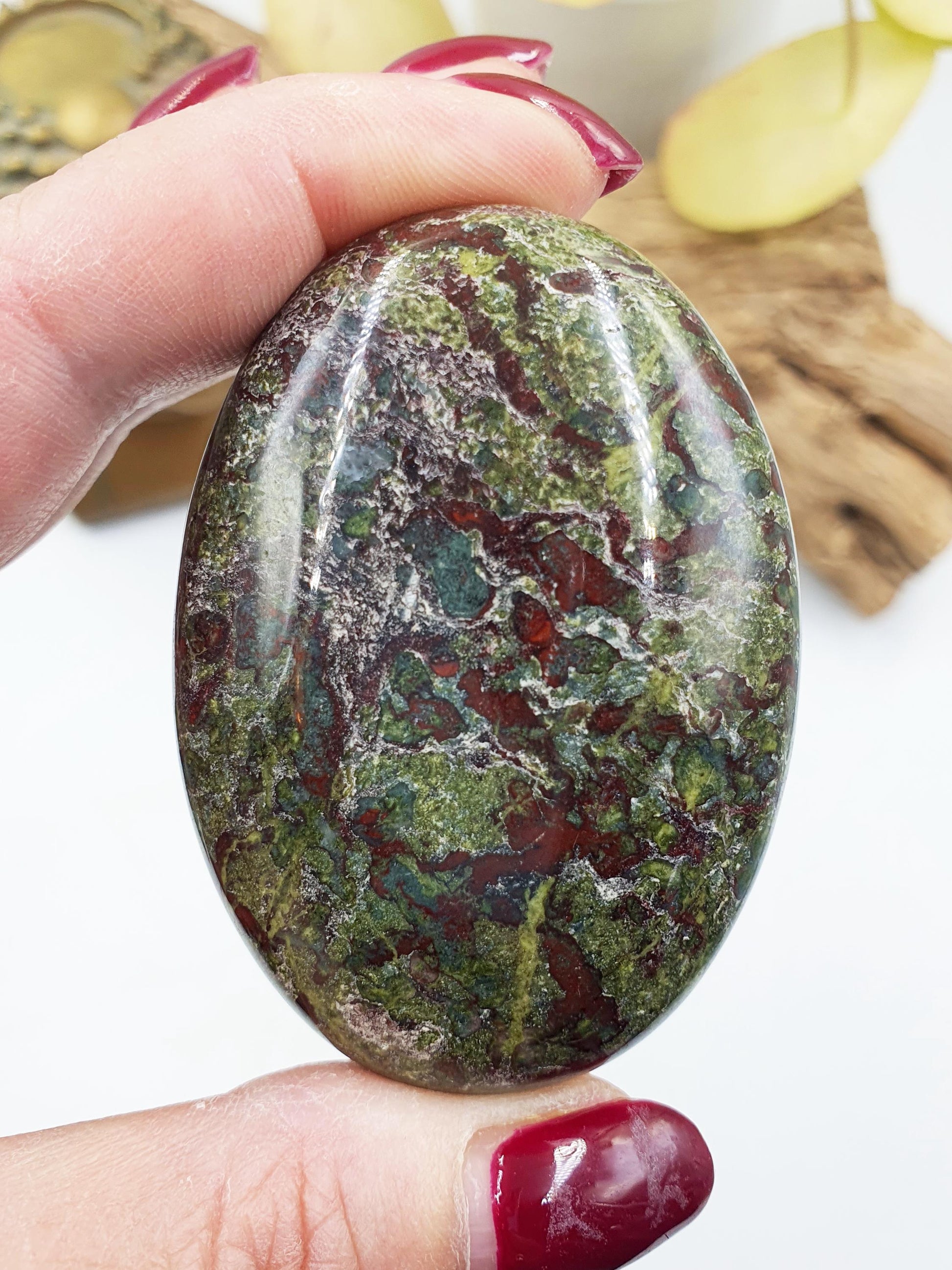 Dragon's Blood Palm / Dragon Blood Palm Stone / Dragon Blood Meditation Palm / Reiki Crystal Palm - 120g