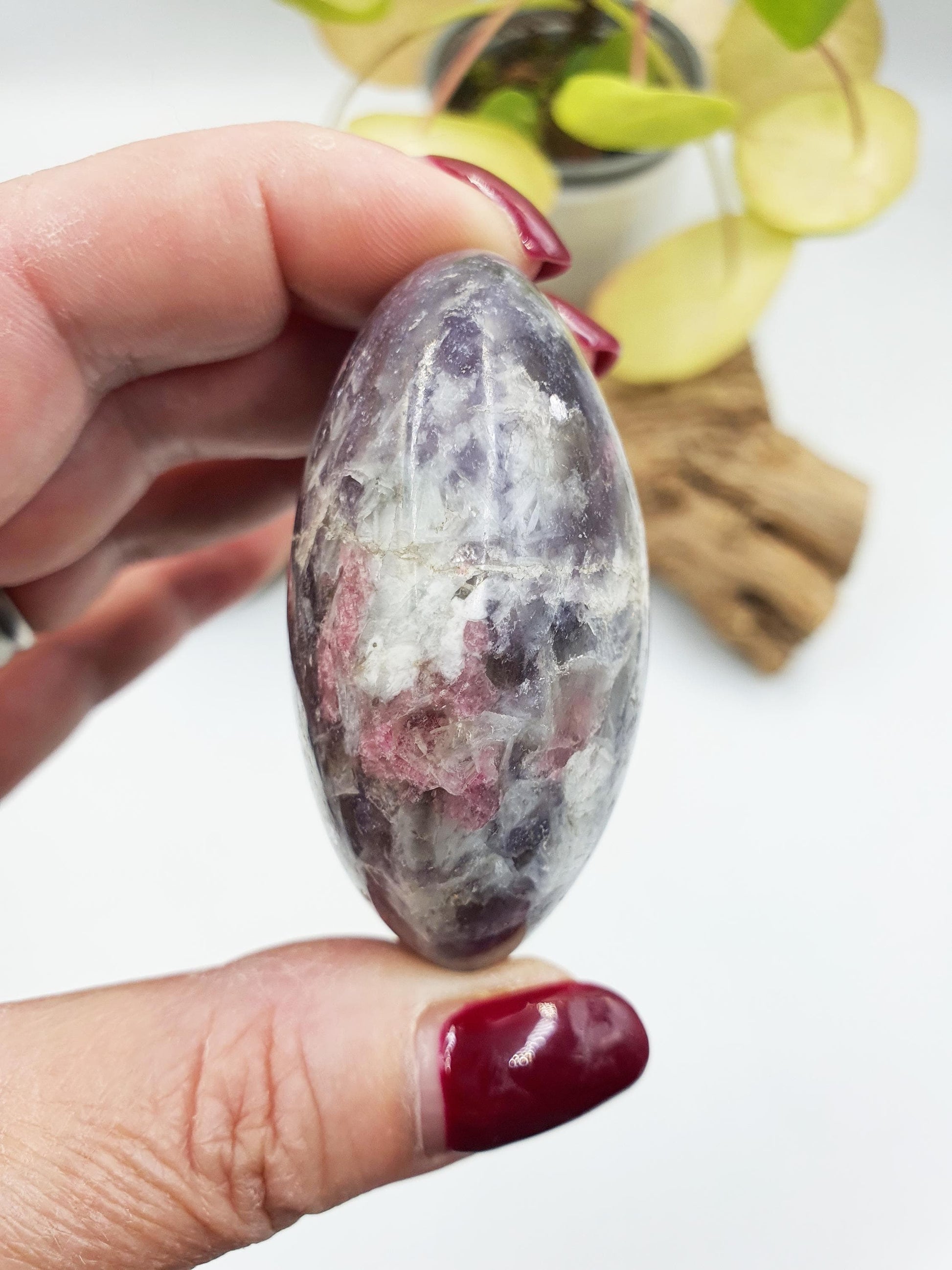 Pretty Unicorn Stone Palm / Unicorn Palm Stone / Pegmatite Palm / Pocket Crystal / Meditation Palm / Reiki Crystal Palm - 115g