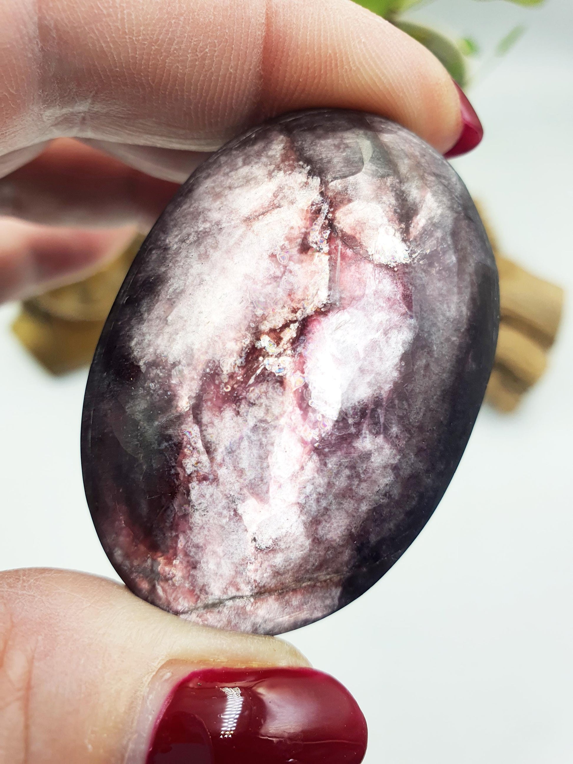 High Grade Purple Mica Palm / Purple Mica Palm Stone / Lepidolite Palm / Meditation Palm / Reiki Crystal Palm - 60g