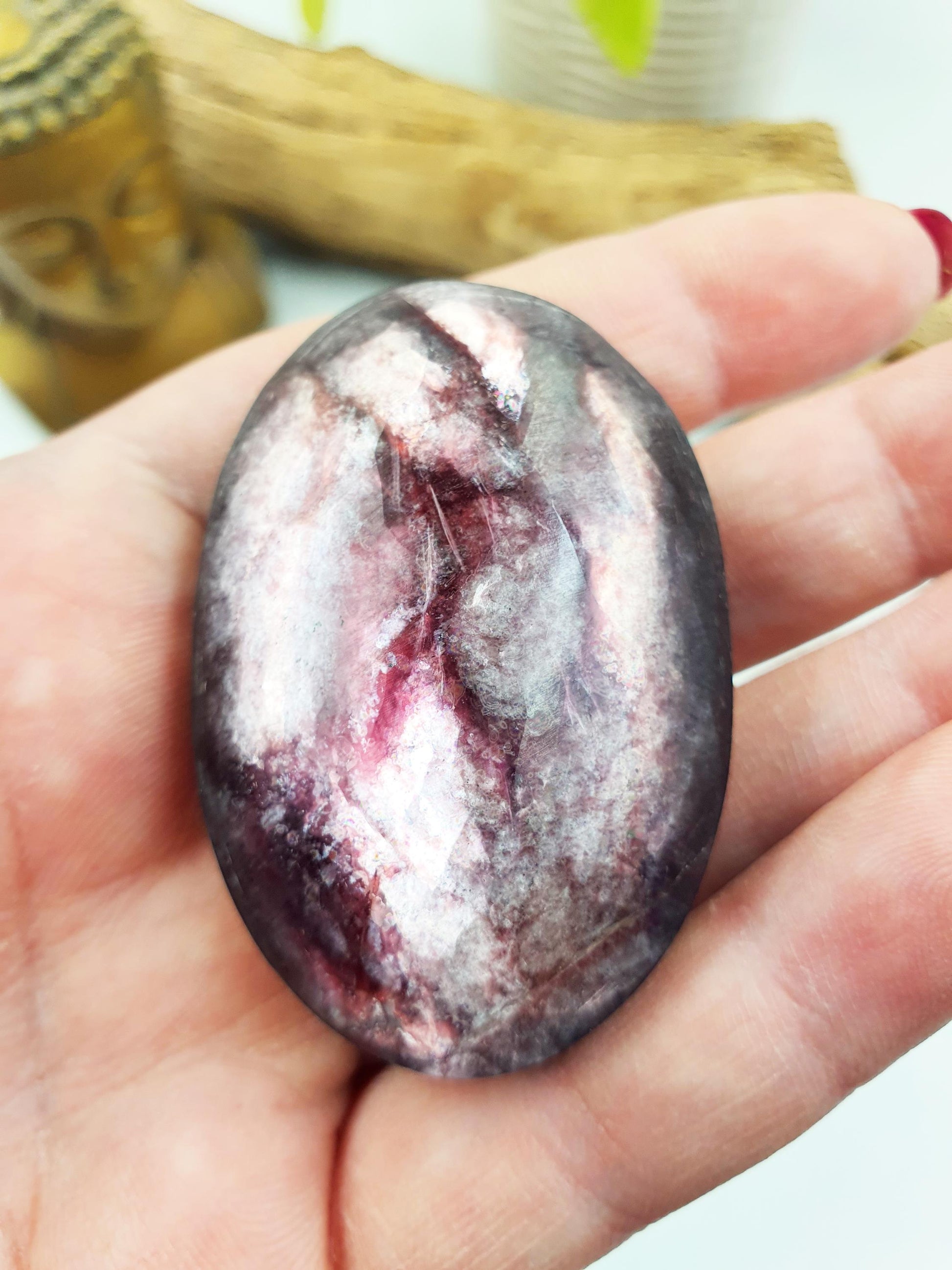 High Grade Purple Mica Palm / Purple Mica Palm Stone / Lepidolite Palm / Meditation Palm / Reiki Crystal Palm - 60g