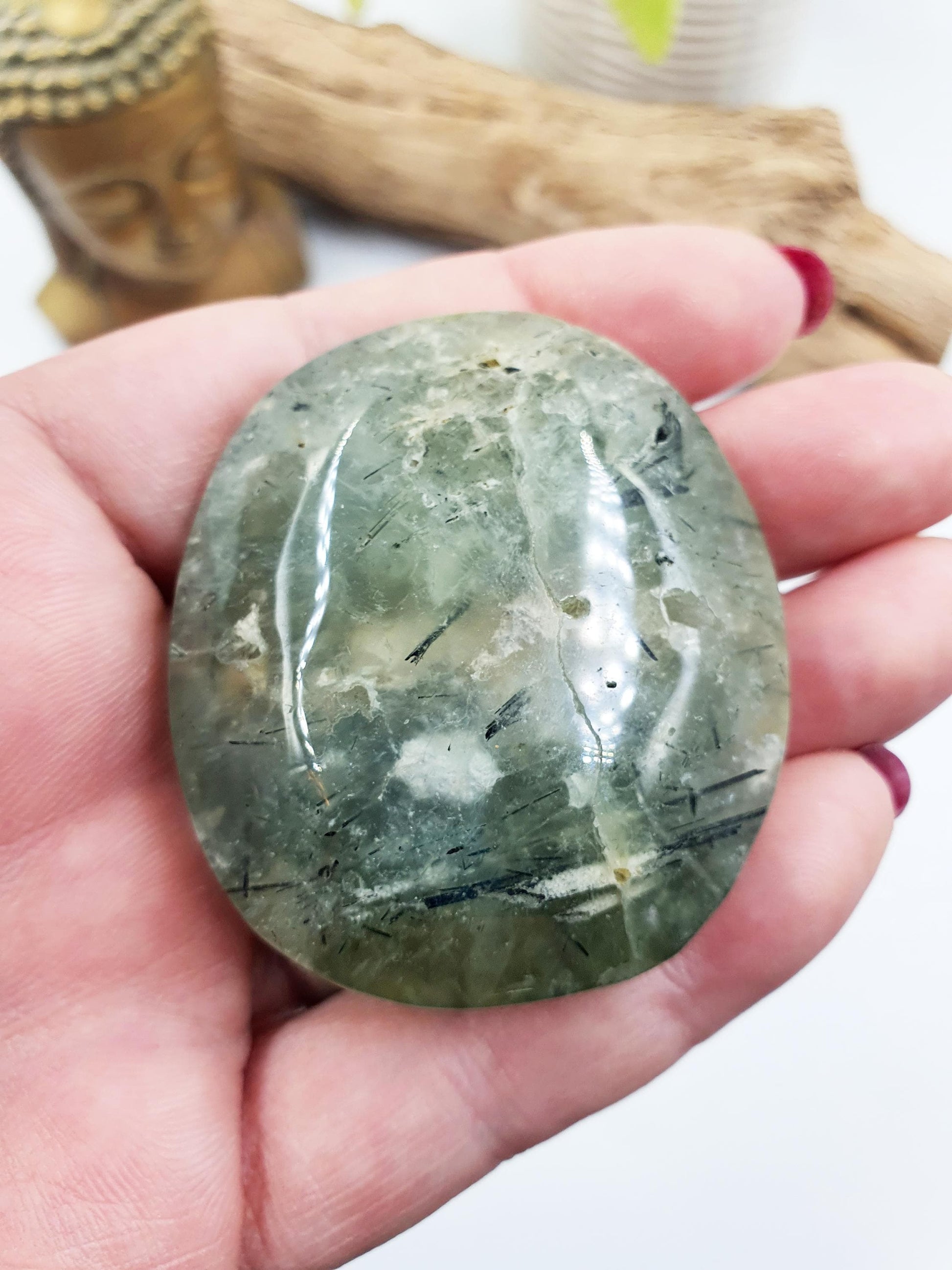 Pretty Prehnite Palm / Prehnite Palm Stone / Prehnite Pocket Stone / Palm Stones / Meditation Palm - 80g