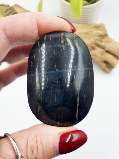 Flashy Blue Tiger's Eye Palm / Blue Tiger Eye Palm Stone / Pocket Crystal / Meditation Palm - 90g