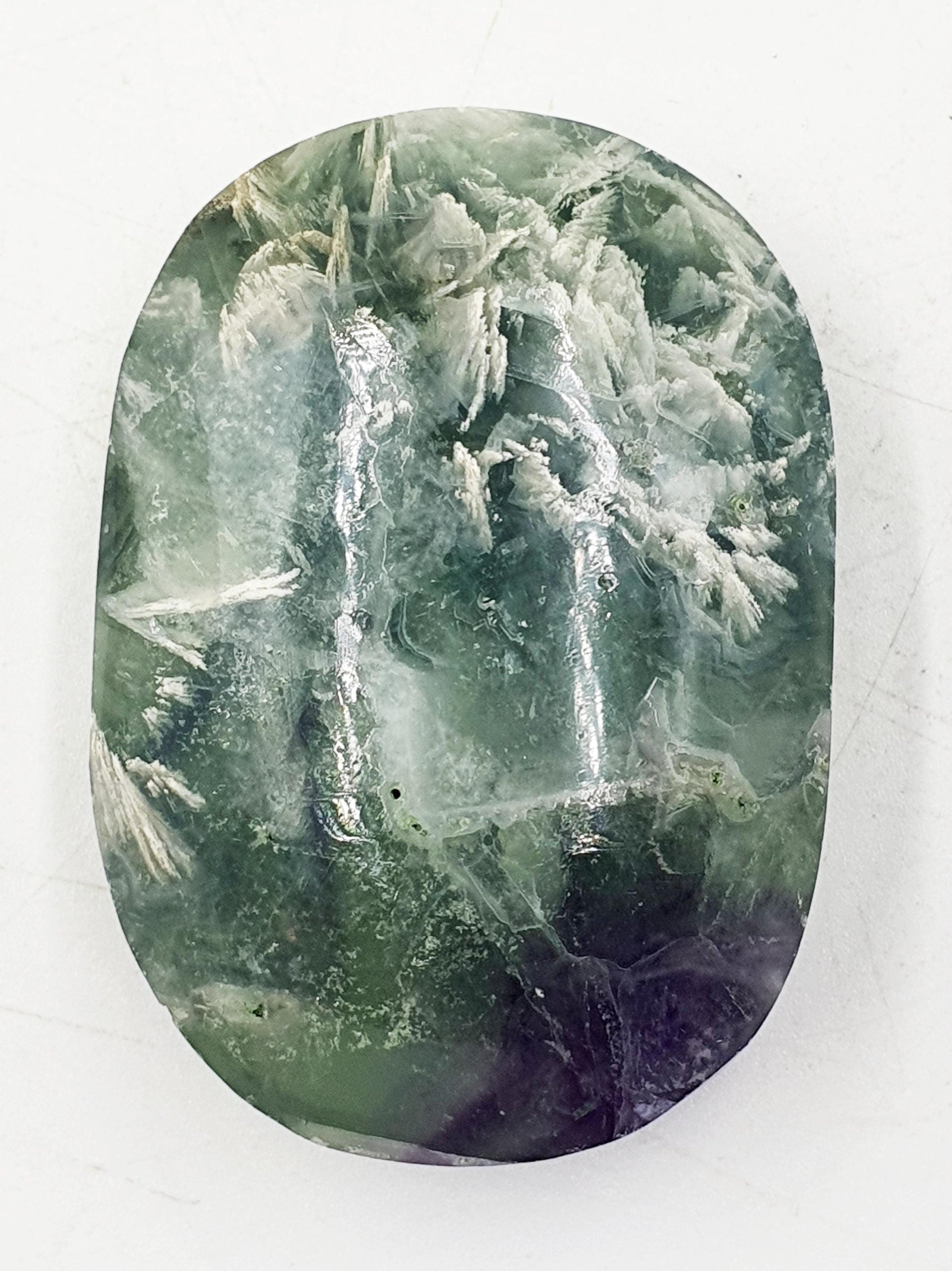 Feather Fluorite Palm / Feather Fluorite Palm Stone / Fluorite Palmstone / Meditation Palm - 100g