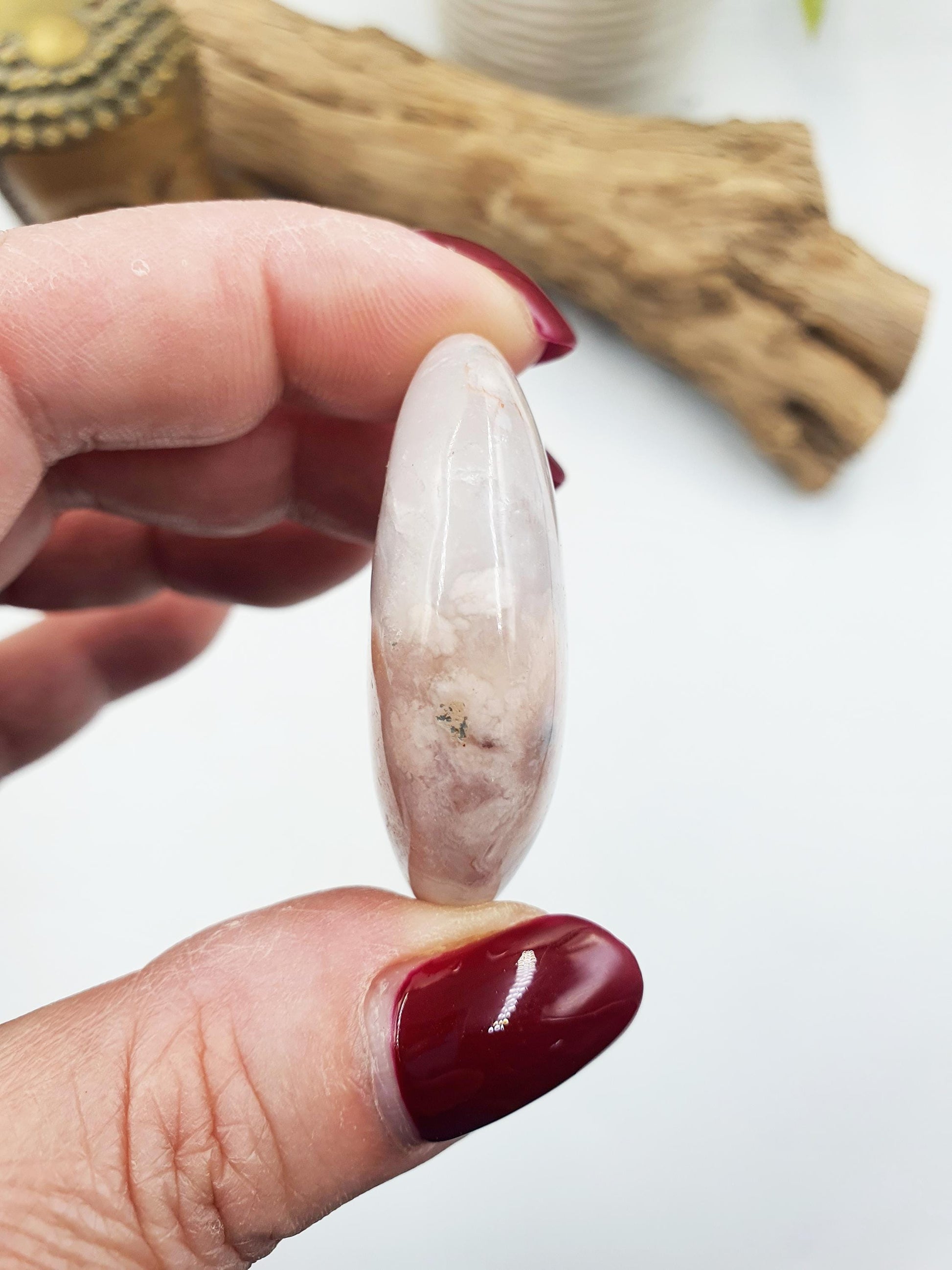 Pink Amethyst Palm / Pink Amethyst Palm Stone / Pocket Crystal / Meditation Palm - 35g