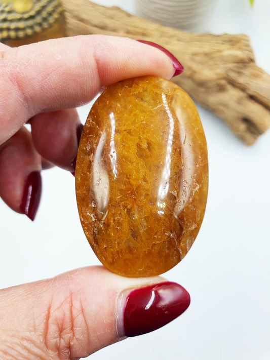 Beautiful Golden Healer Palm / Golden Healer Palm Stone / Hematoid Palm / Reiki Crystal Palm / Meditation Palm - 50g
