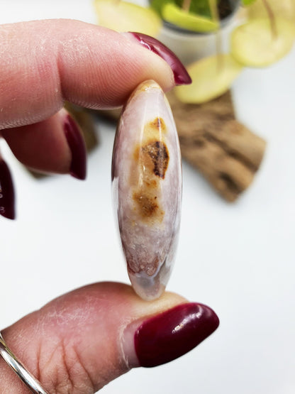 Little Pink Amethyst Palm / Pink Amethyst Palm Stone / Pocket Crystal / Meditation Palm / Reiki Crystal Palm - 25g