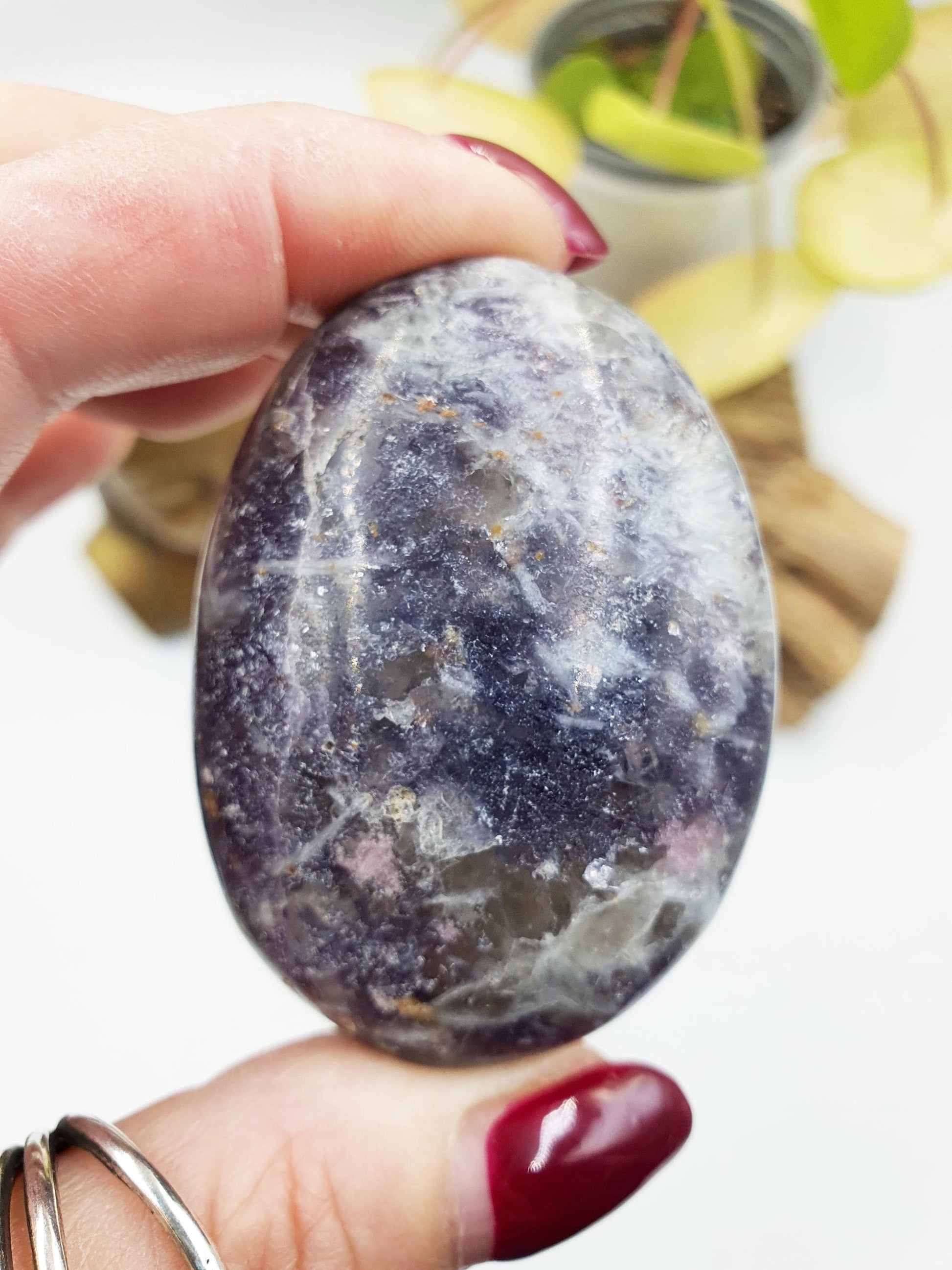 Large Sparkly Unicorn Stone Palm / Unicorn Palm Stone / Pegmatite Palm / Pocket Crystal / Meditation Palm / Reiki Crystal Palm - 90g