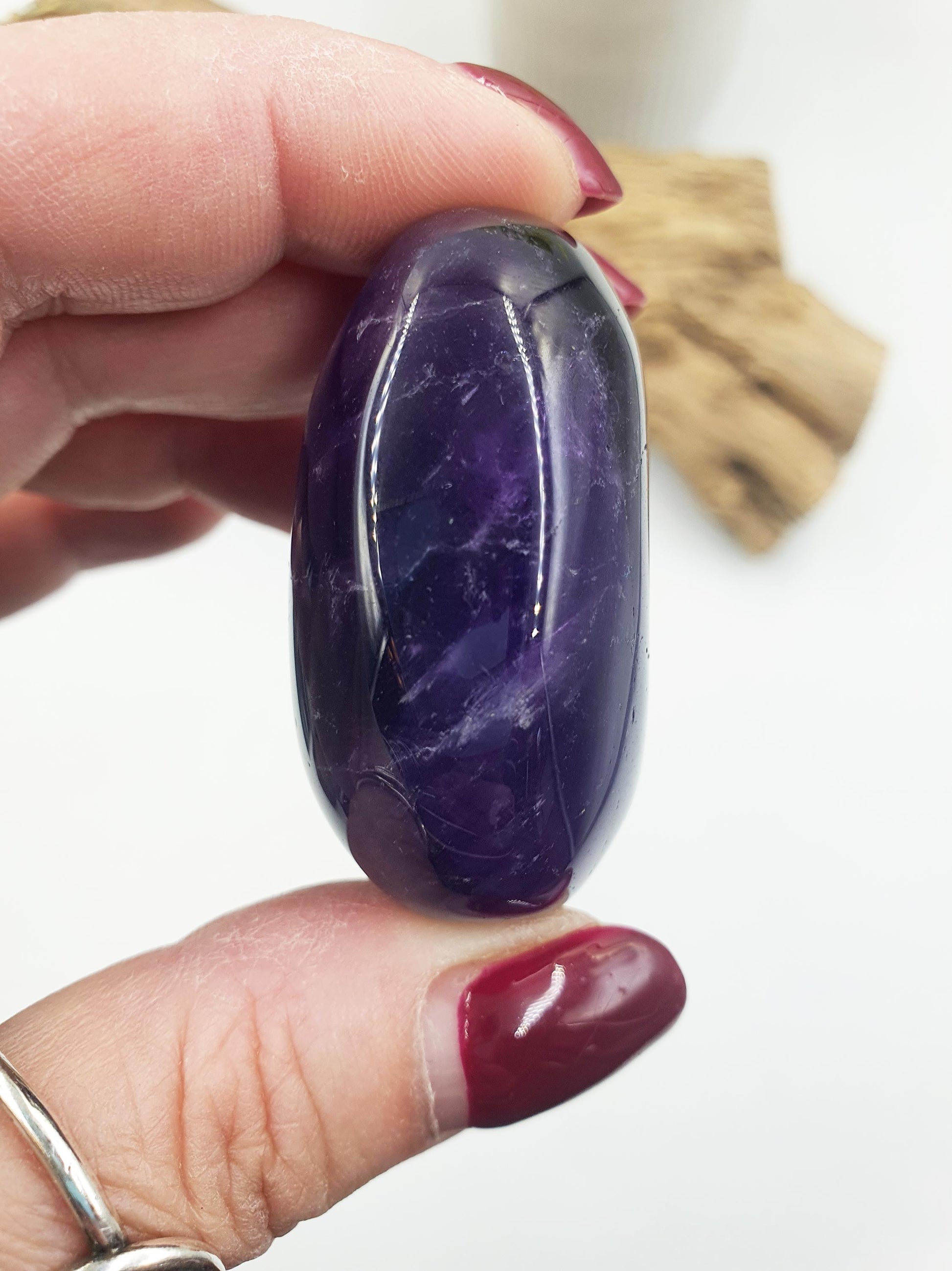 Amethyst Palm / Amethyst Palm Stone / Amethyst Pocket Stone / Crystal Healing / Meditation Palm - 75g