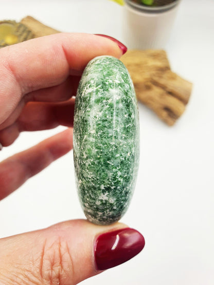 Tree Agate Palm / Tree Agate Palm Stone / Grass Agate Palm / Reiki Crystal Palm / Meditation Palm - 105g