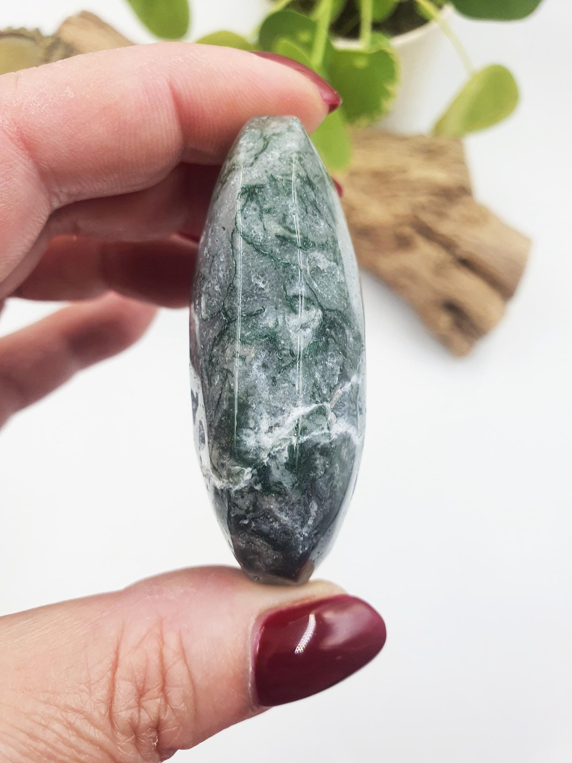 Drusy Moss Agate Palm / Moss Agate Palm Stone / Meditation Palm / Reiki Crystal Palm - 80g