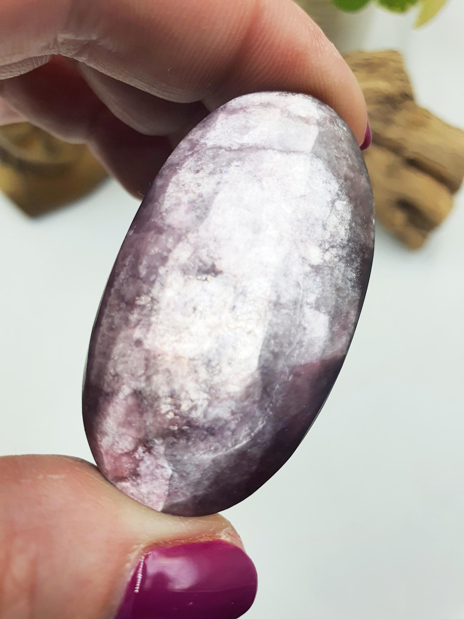 High Grade Purple Mica Palm / Purple Mica Palm Stone / Lepidolite Palm / Meditation Palm / Reiki Crystal Palm - 40g