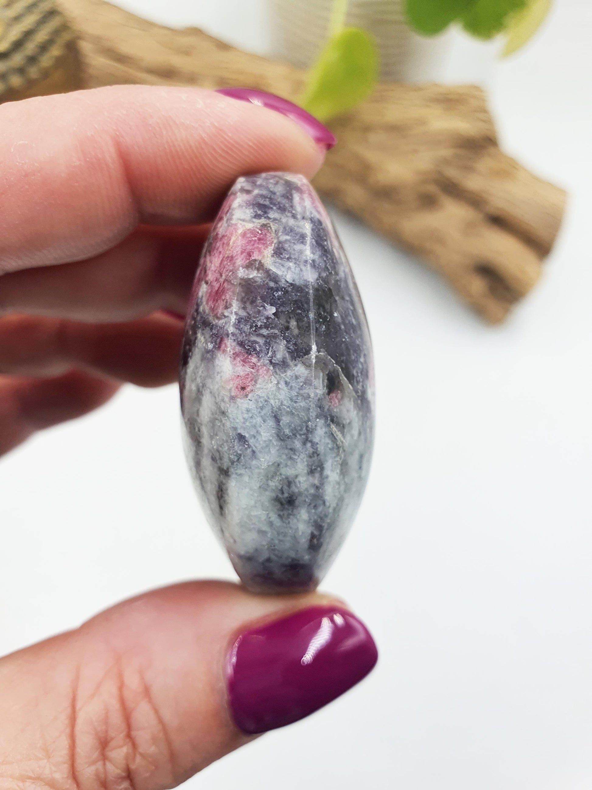 Pretty Little Unicorn Stone Palm / Unicorn Palm Stone / Pegmatite Palm / Pocket Crystal / Meditation Palm / Reiki Crystal Palm - 55g
