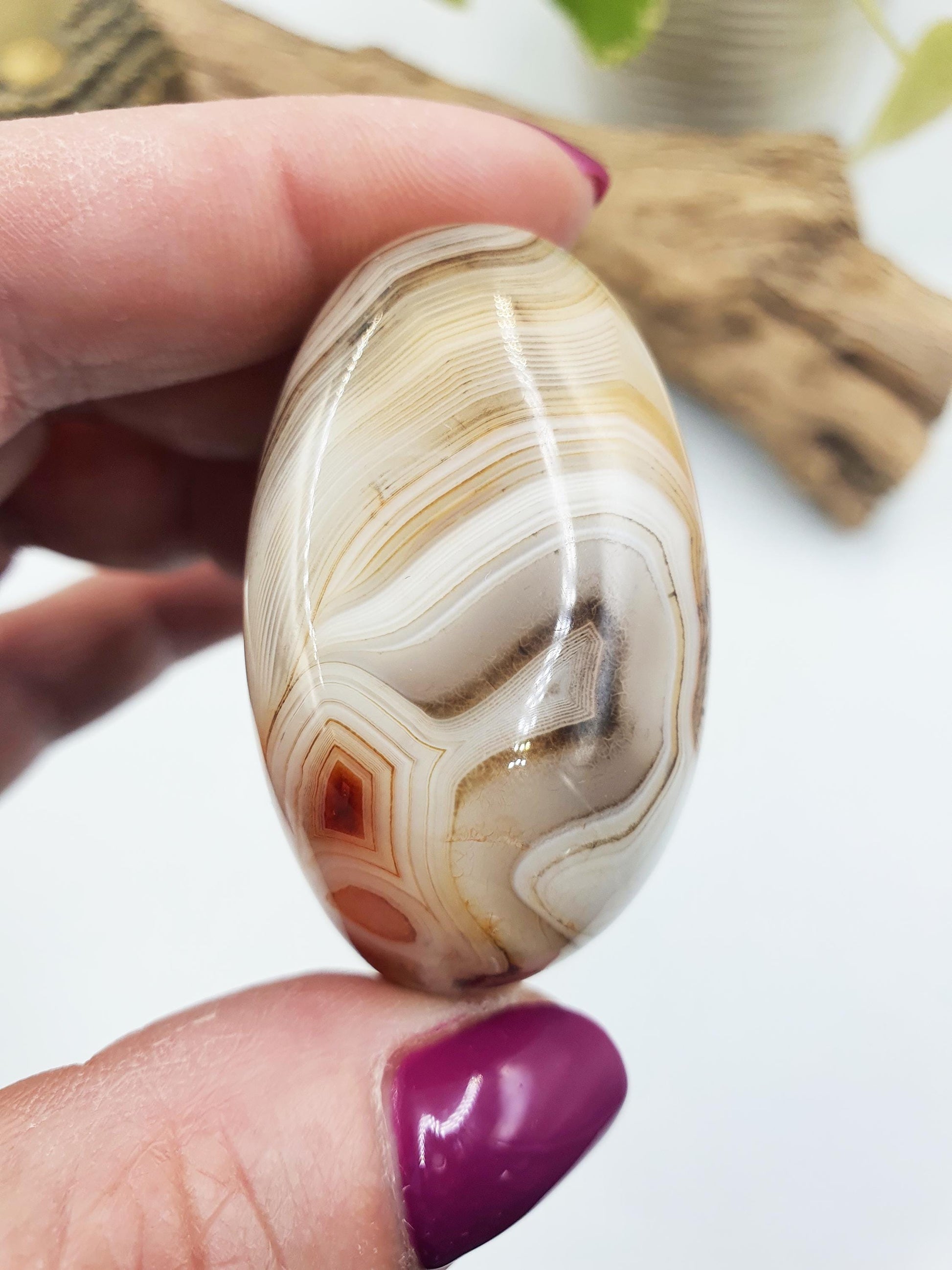 Unique Light Sardonyx Palm / Sardonyx Palm Stone / Healing Palm / Meditation Palm / Reiki Crystal Palm - 65g