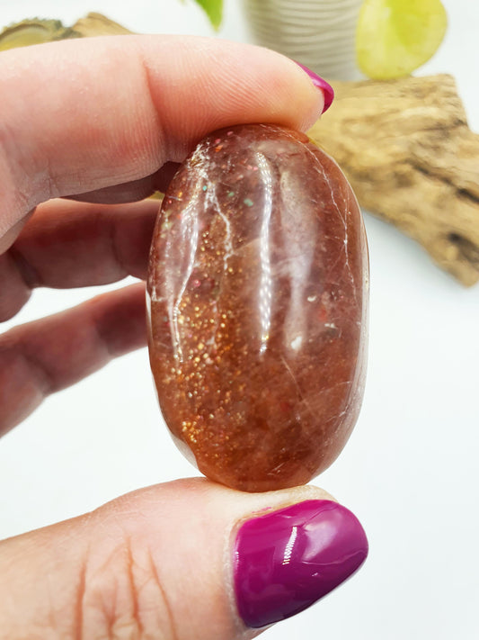 Cute Flashy Sunstone Palm / Sunstone Palm Stone / Sunstone Palmstone / Meditation Palm / Reiki Crystal Palm - 42g