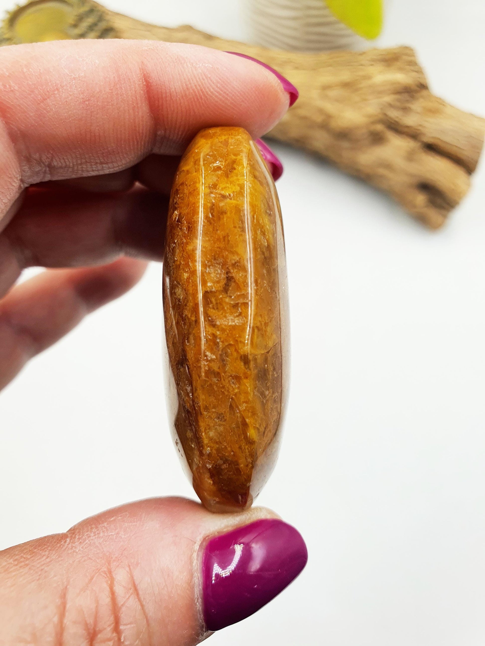 Beautiful Golden Healer Palm / Golden Healer Palm Stone / Hematoid Palm / Reiki Crystal Palm / Meditation Palm - 60g