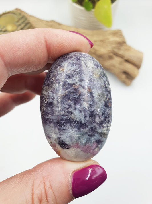 Sparkly Unicorn Stone Palm / Unicorn Palm Stone / Pegmatite Palm / Pocket Crystal / Meditation Palm - 55g
