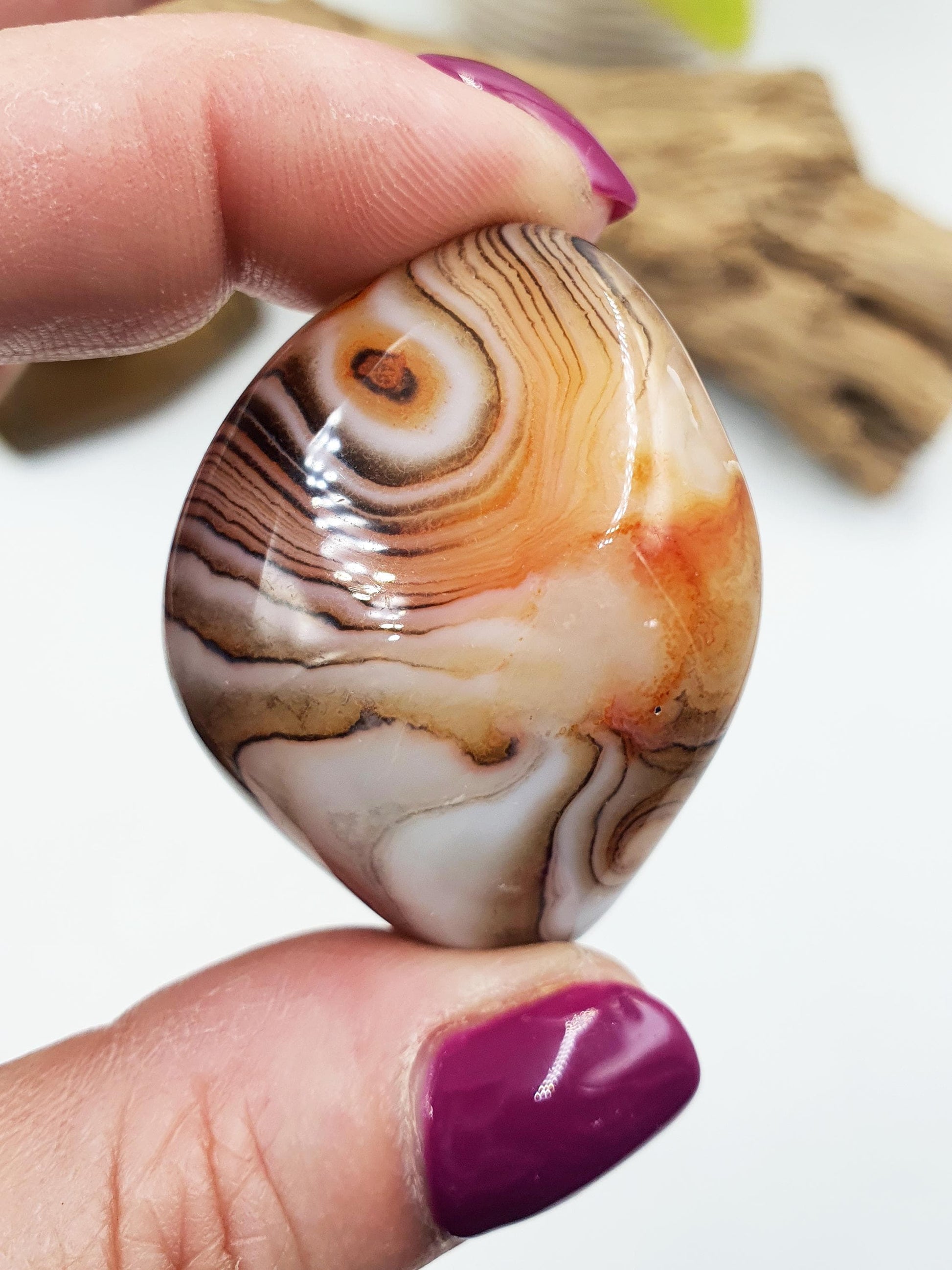 Beautiful Sardonyx Palm / Sardonyx Palm Stone / Healing Palm / Meditation Palm / Reiki Crystal / Banded Palm - 40g