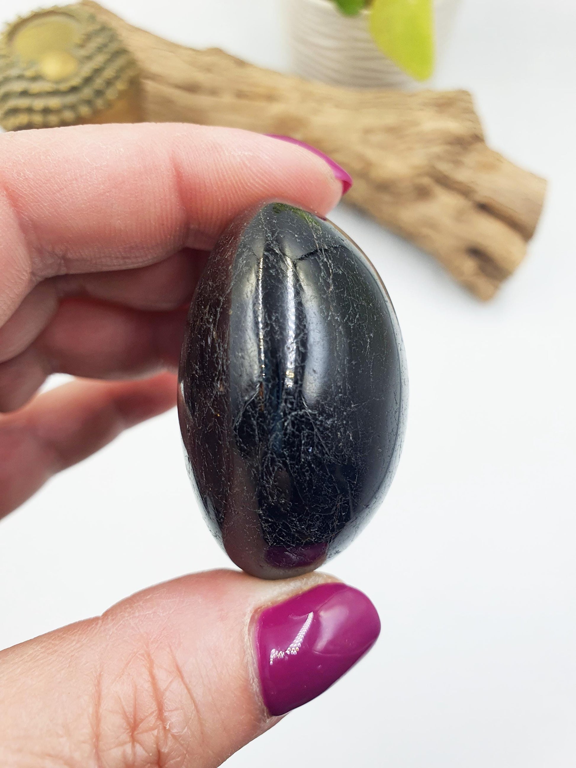 Black Tourmaline Palm / Tourmaline Palmstone / Meditation Palm / Reiki Crystal Palm - 95g