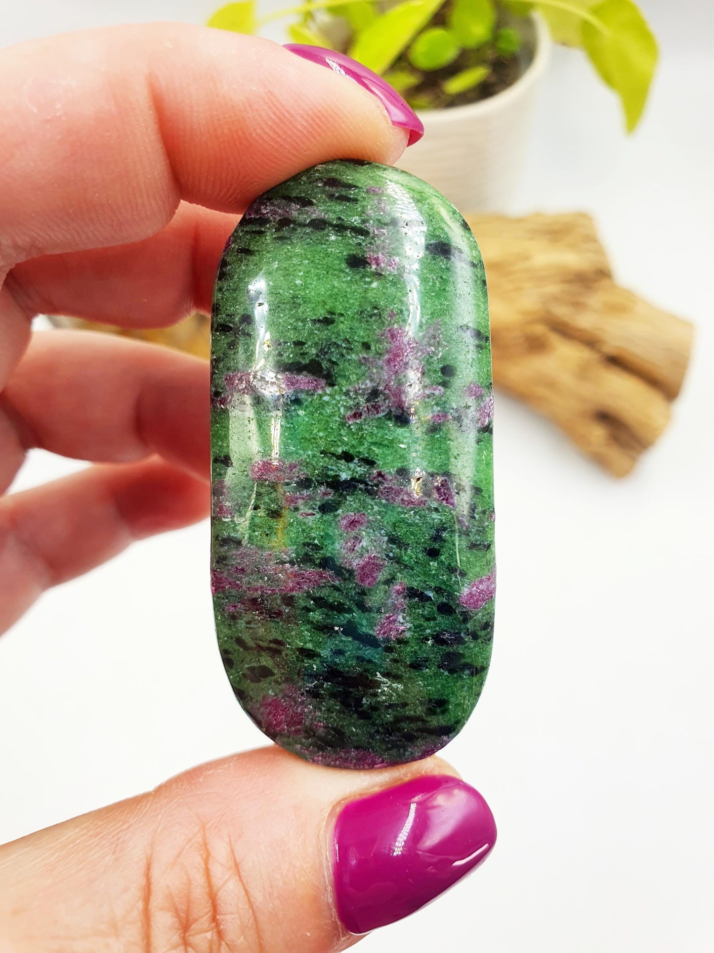 Ruby in Zoisite Palm / Ruby Zoisite Palm Stone / Anyolite Palm / Pocket Crystal / Meditation Palm - 40g