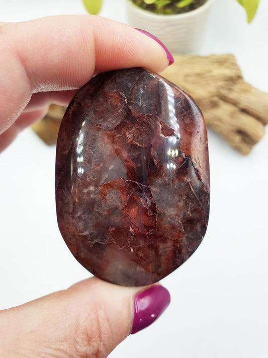Fire Quartz Palm / Hematoid Quartz Palm / Healing Palm Stone / Meditation Palm / Reiki Crystal Palm - 85g