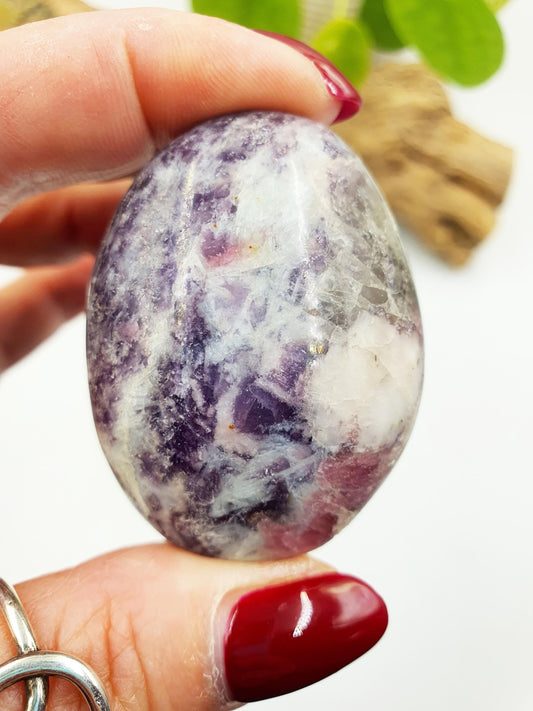 Pretty Unicorn Stone Palm / Unicorn Palm Stone / Pegmatite Palm / Pocket Crystal / Meditation Palm / Reiki Crystal Palm - 65g