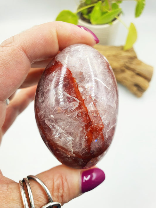 Incredible Sparkly and Flashy Fire Quartz Palm with rainbows / Large Hematoid Quartz Palm / Meditation Palm / Reiki Crystal Palm - 175g