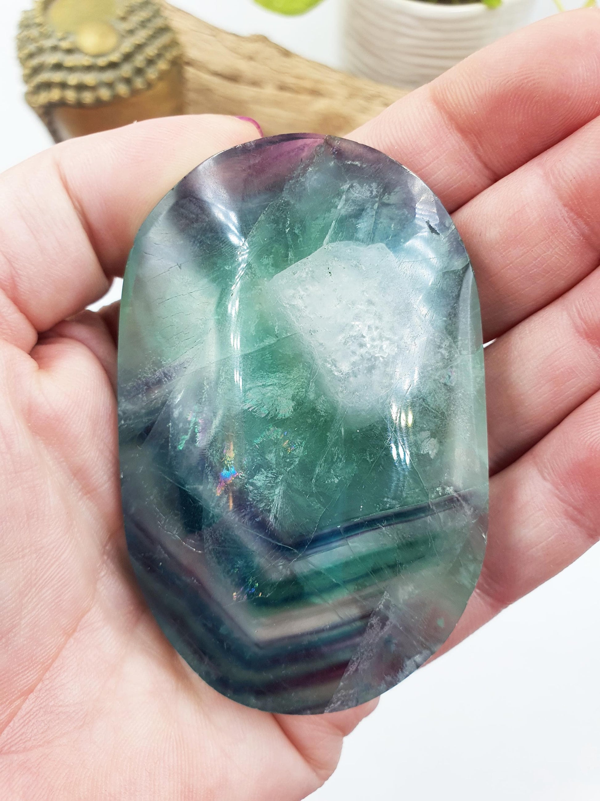 Large Flashy Fluorite Palm with rainbows / Fluorite Palm Stone / Purple and Green Fluorite Palm Stone / Meditation Palm - 135g