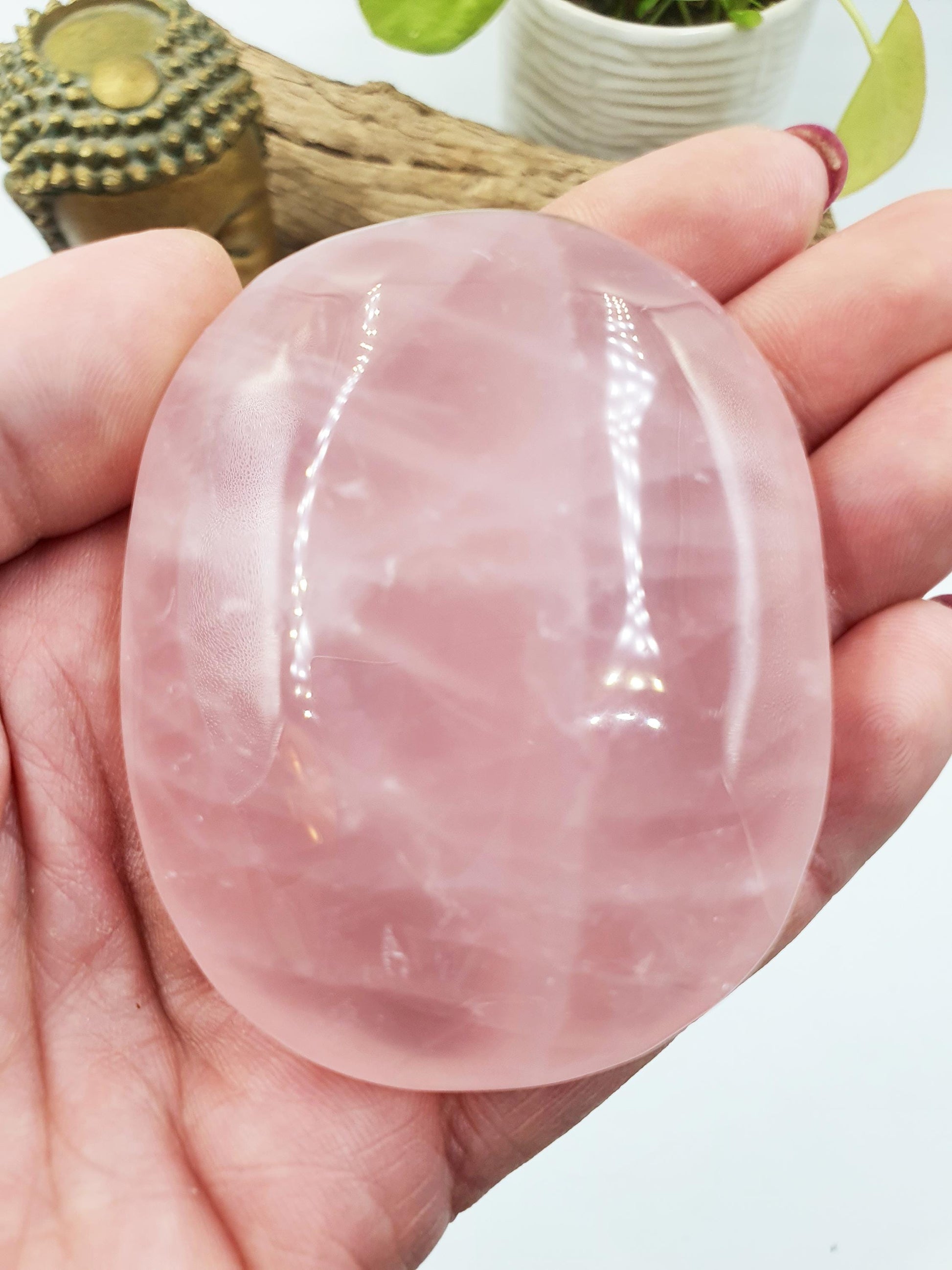 Large Beautiful Rose Quartz Palm / Rose Quartz Palm Stone / Meditation Crystal / Reiki Crystal Palm - 145g
