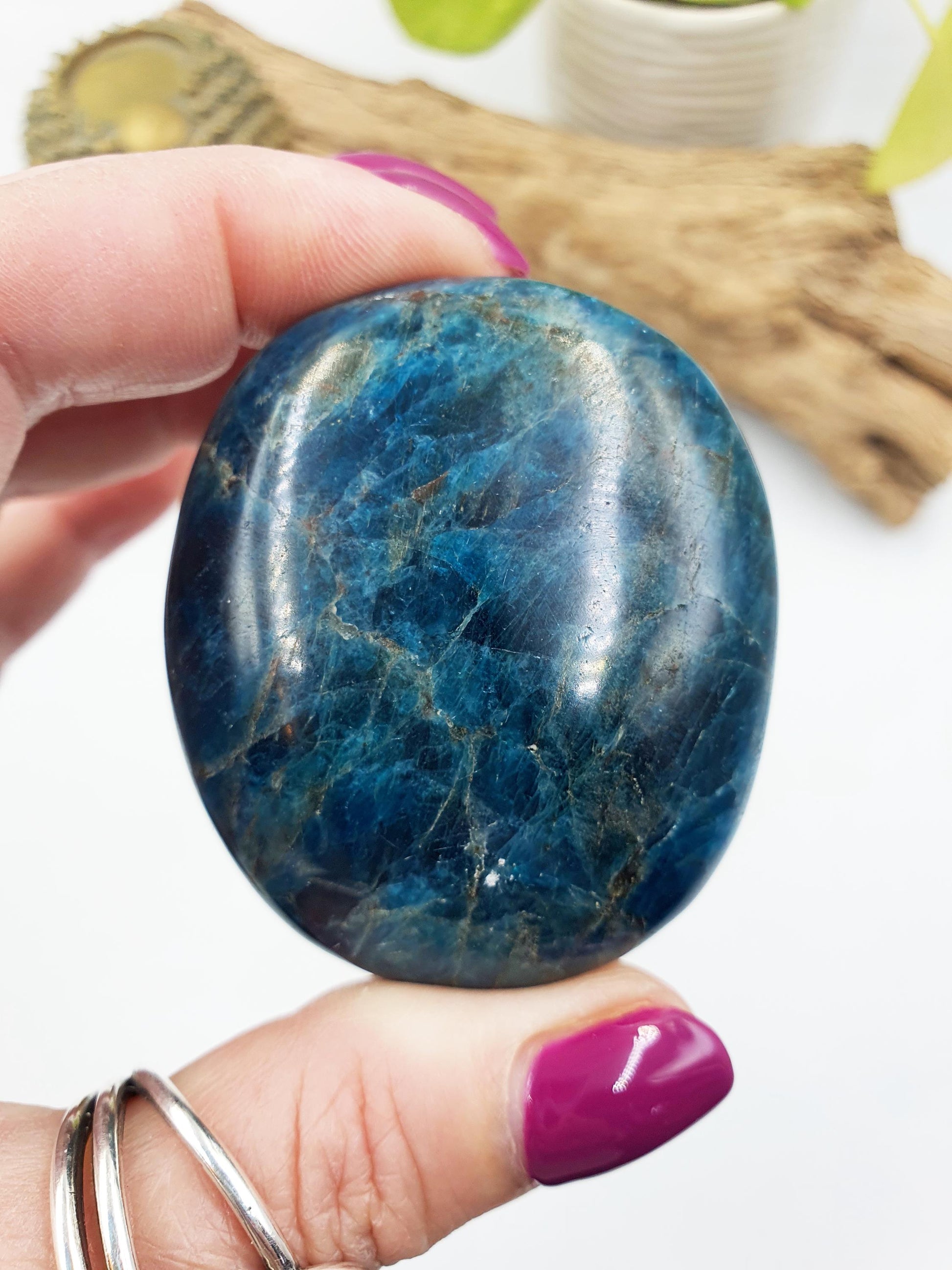 Large Blue Apatite Palm Stone / Blue Apatite Palmstone / Meditation Palm / Reiki Crystal Palm - 135g