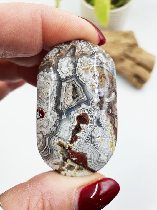 Stunning Little Mexican Crazy Lace Agate Palm / Crazy Lace Agate Palm Stone / Drusy Agate Palm / Meditation Palm - 40g