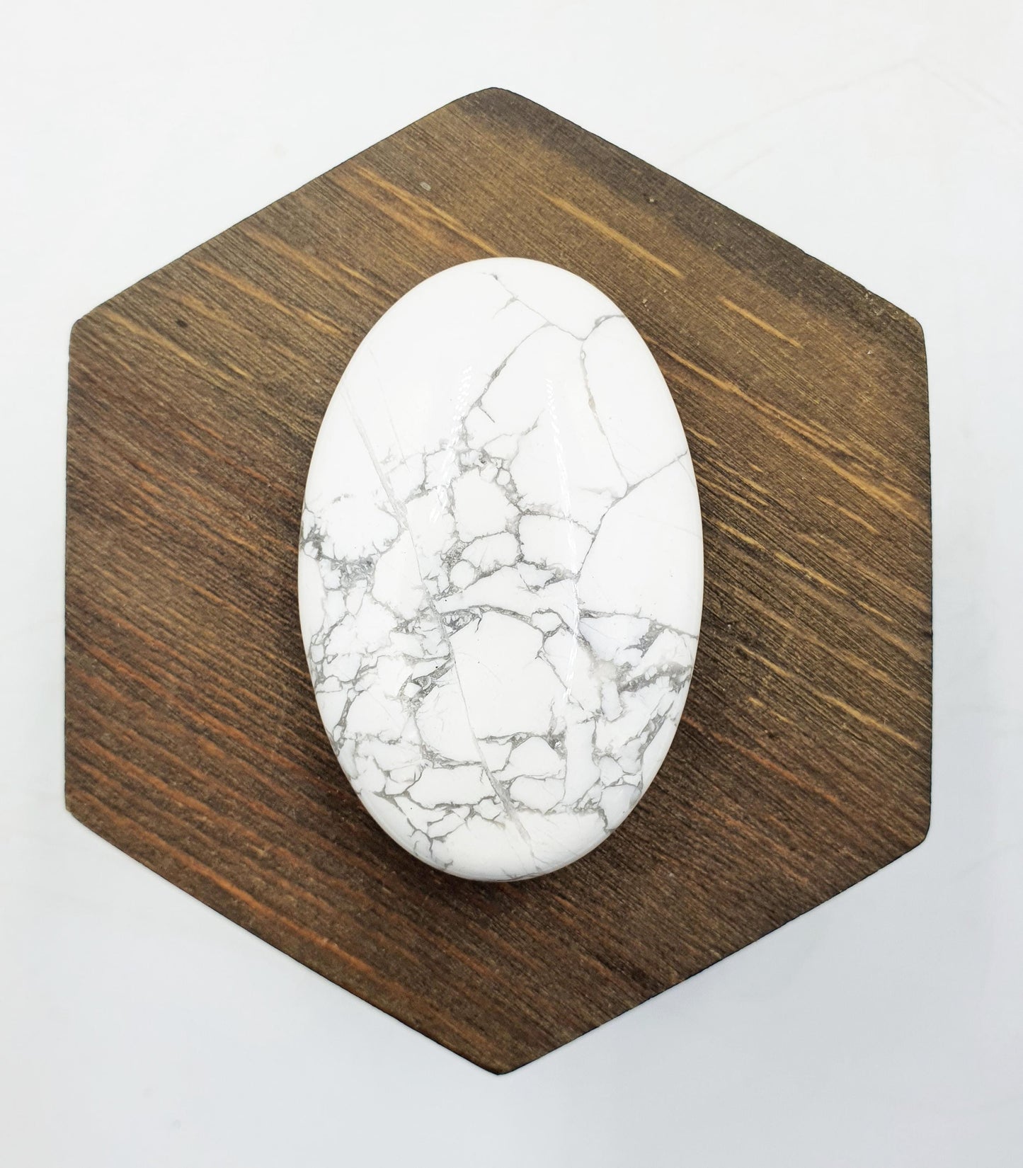Beautiful Howlite Palm / Howlite Palm Stone / Pocket Crystal / Meditation Palm / Howlite Reiki Crystal - 45g
