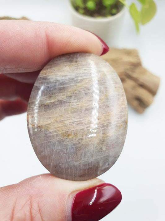 Stunning Little Flashy Blue Moonstone Palm with confetti sparkles / Moonstone Palm Stone / Reiki Crystal / Meditation Palm - 45g
