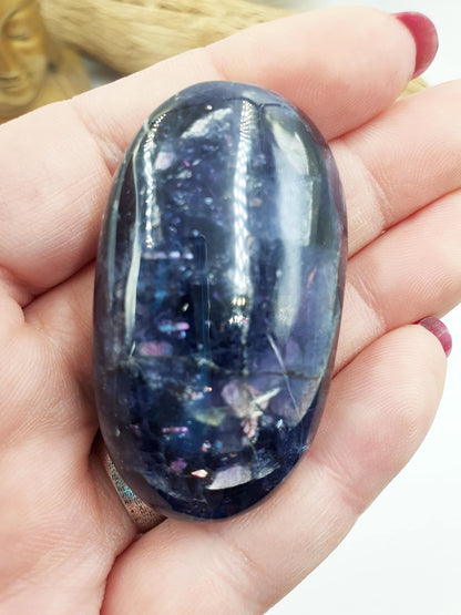 Stunning Flashy Sparkly Iolite Palm / Iolite Palm Stone / Rare Crystal Palm / Meditation Palm / Collectors Palm - 40g