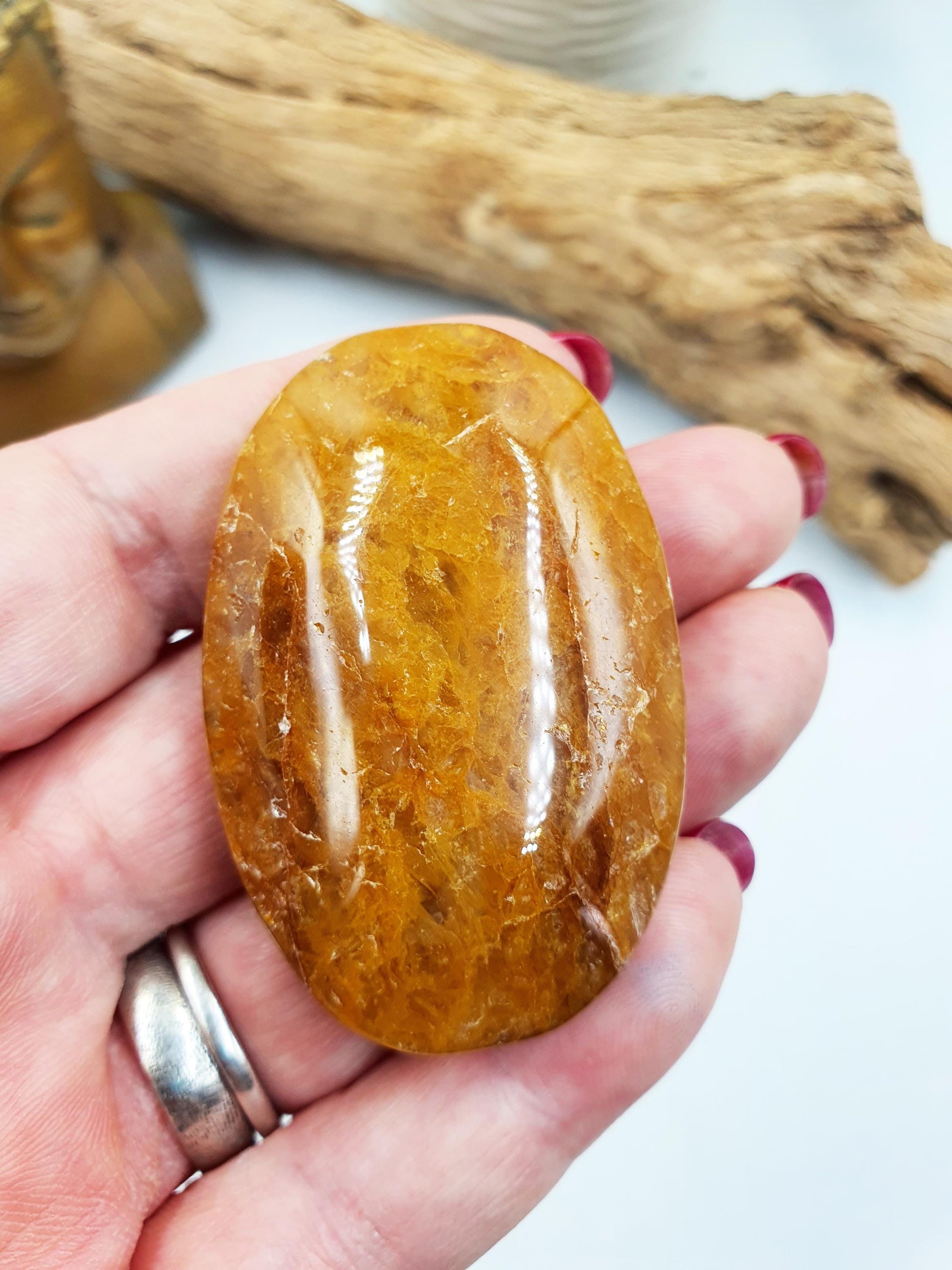 Beautiful Golden Healer Palm / Golden Healer Palm Stone / Hematoid Palm / Reiki Crystal Palm / Meditation Palm - 50g