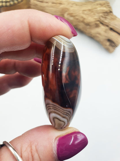 Sardonyx Palm Stone - Strength & Protection Healing - 50g