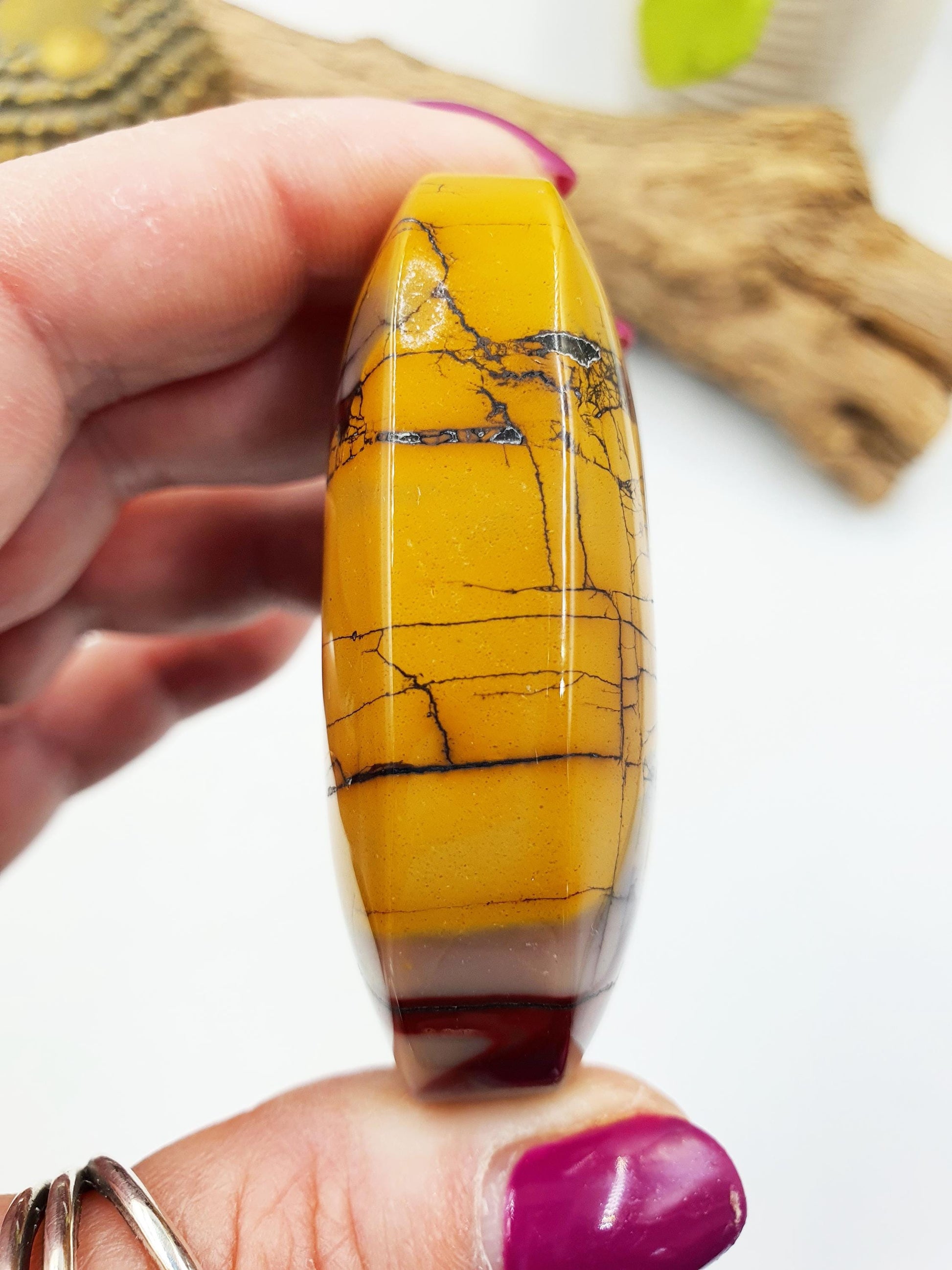 Mookaite Jasper Palm Stone - Grounding and Vitality Healing Crystal - 90g