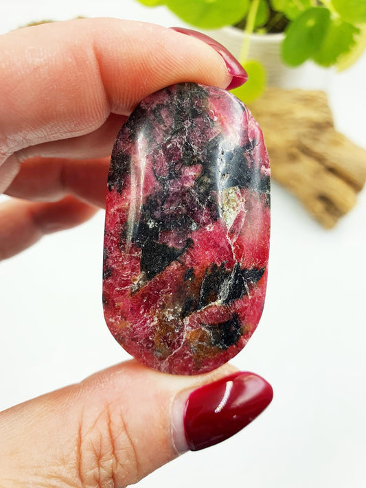 Rhodonite and Tourmaline Palmstone / Rhodonite and Tourmaline Palm / Meditation Palm / Reiki Crystal Palm- 44g