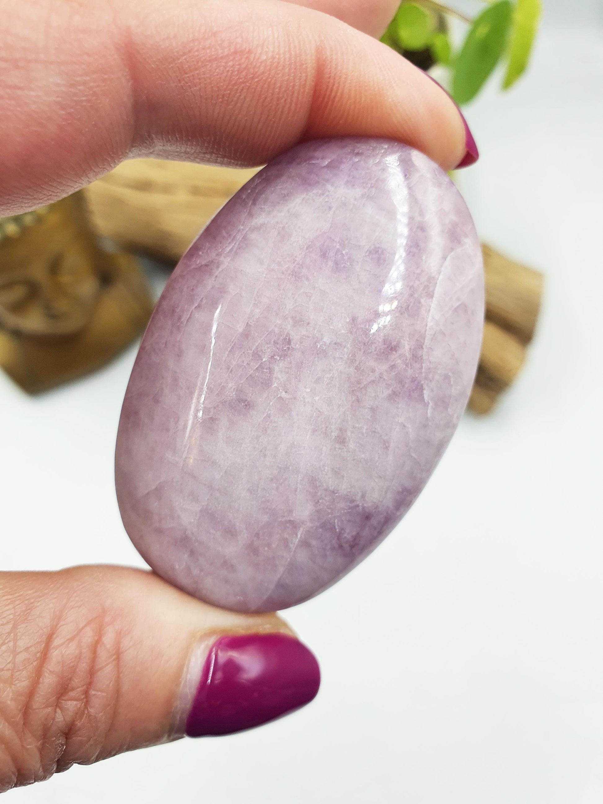 Kunzite Crystal Palm Stone - Heart Chakra & Emotional Healing Crystal - 75g