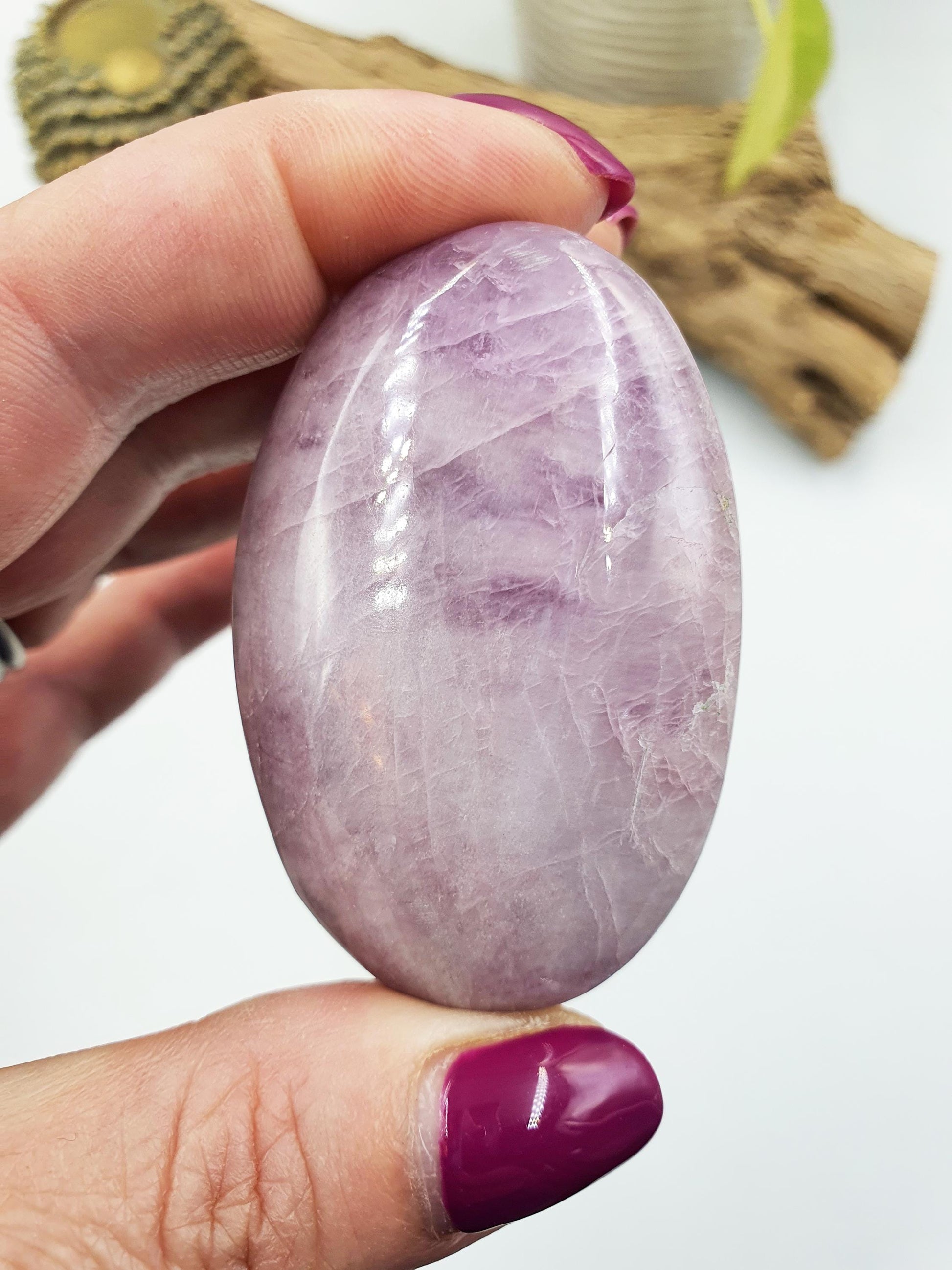 Kunzite Crystal Palm Stone - Heart Chakra & Emotional Healing Crystal - 75g