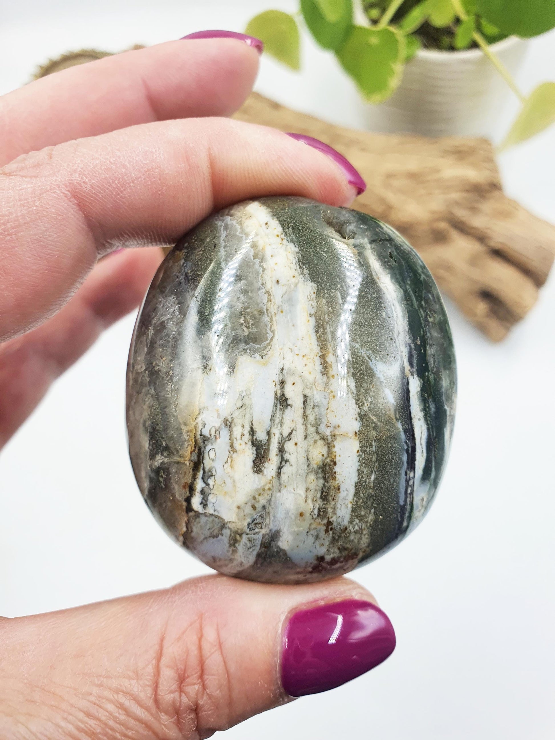 Unique Large Ocean Jasper Palm / Ocean Jasper Palm Stone / OJ Palm / Reiki Crystal Palm / Meditation Palm - 115g